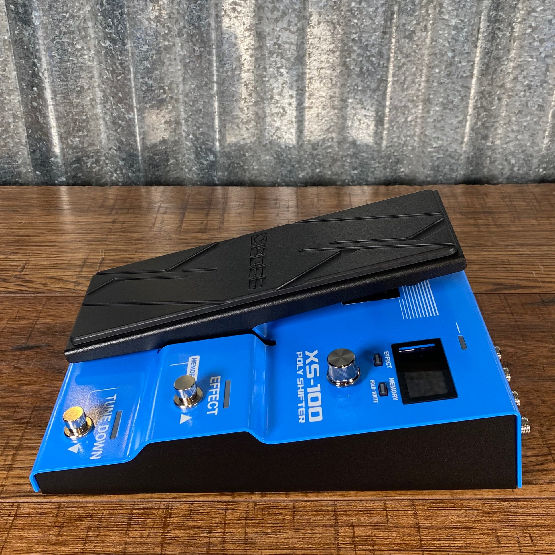 pitch shifter pedal bass Boss XS-100 Poly Shifter Pitch Shift Guitar Bass Effect Pedal – Specialty Traders