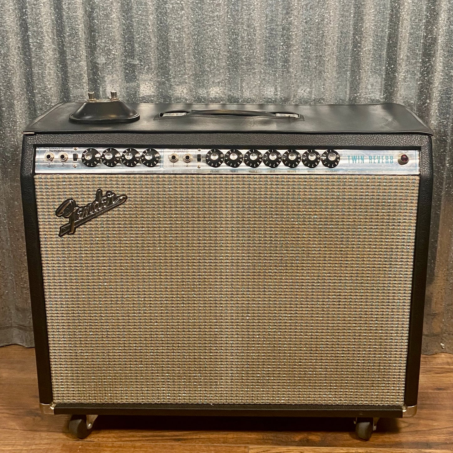 Fender Vintage Twin Reverb 2 Channel 2x12" All Tube Guitar Amplifier Combo 1971 Used