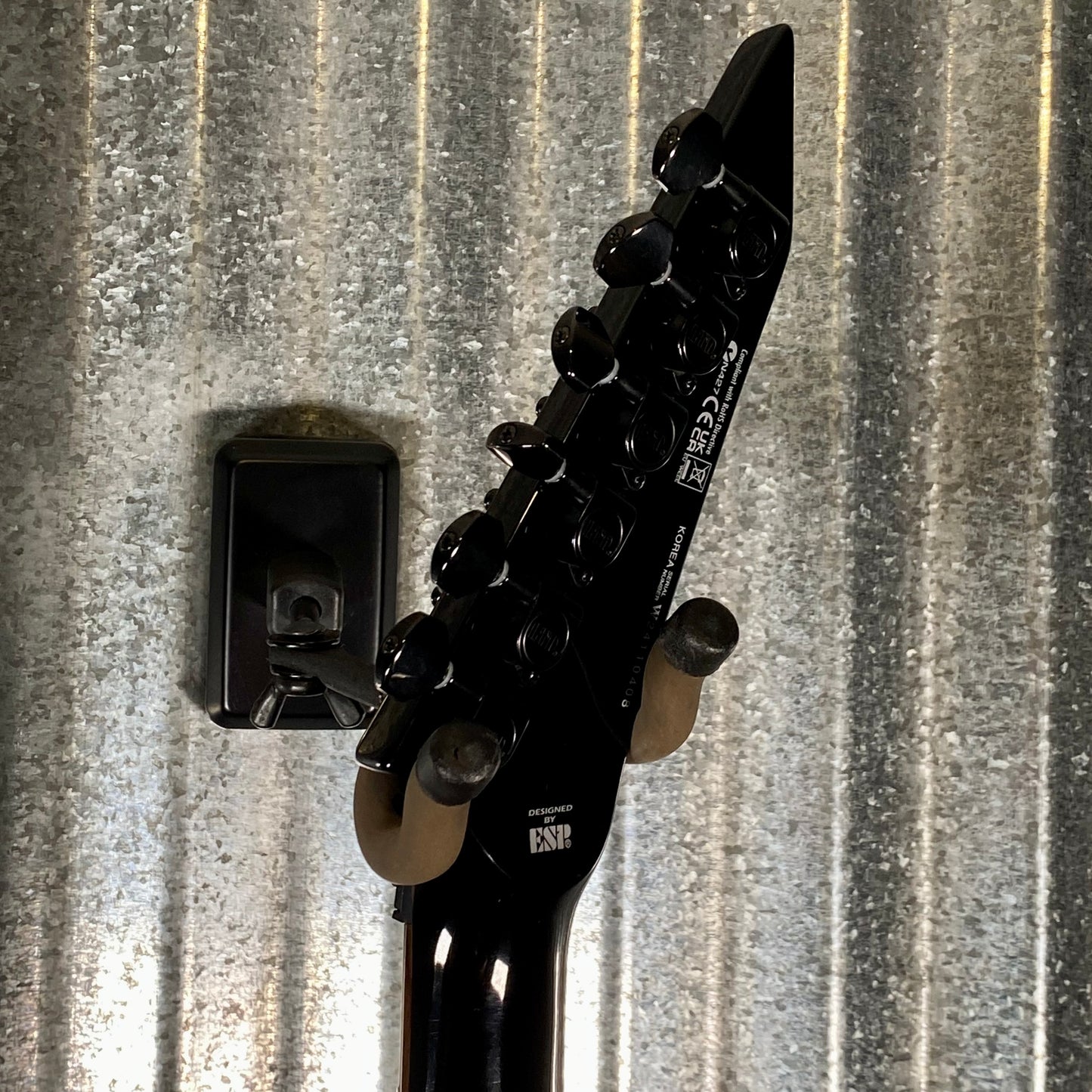 ESP LTD KH-602 Kirk Hammett EMG Black Guitar & Case LKH602 #0408 Used