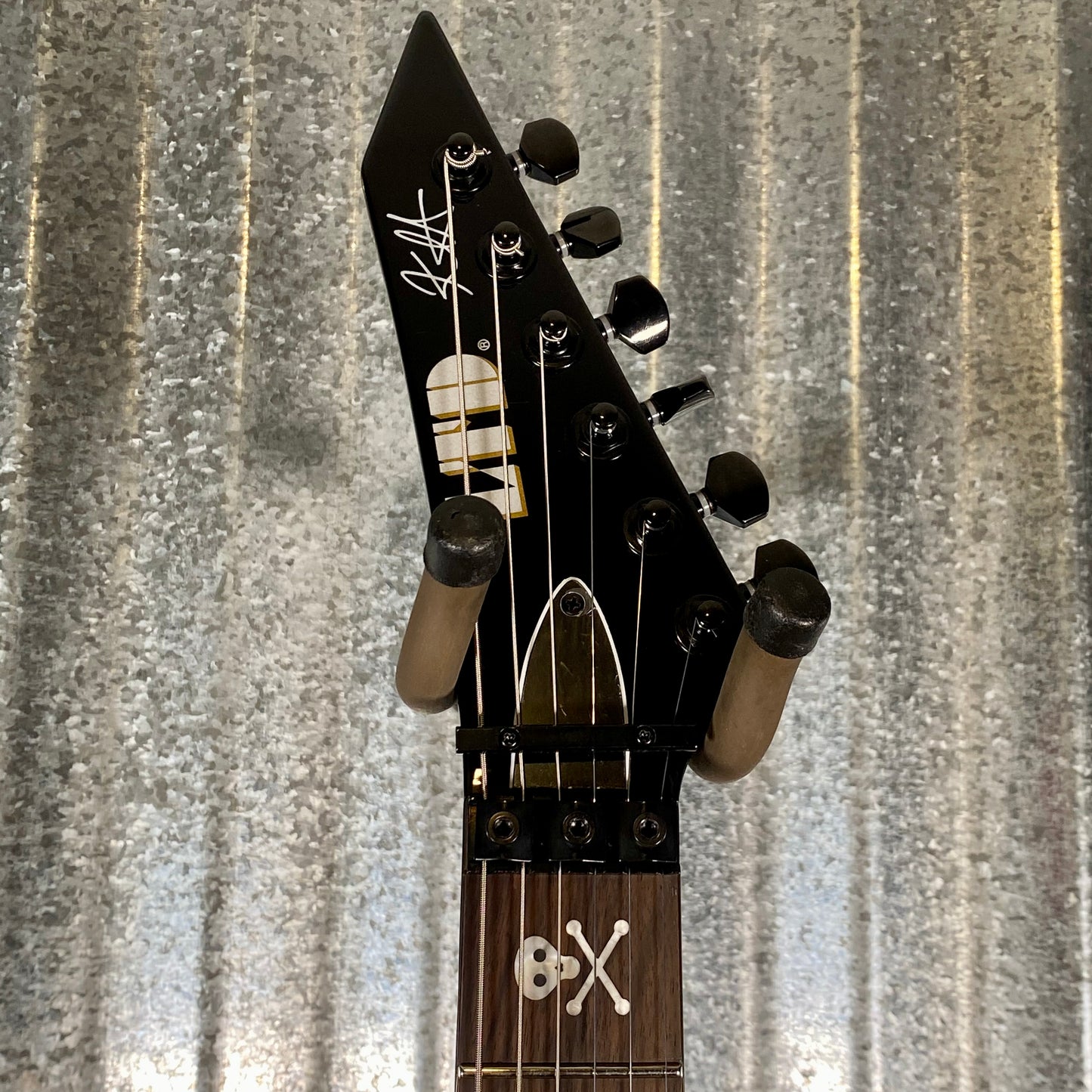 ESP LTD KH-602 Kirk Hammett EMG Black Guitar & Case LKH602 #0408 Used