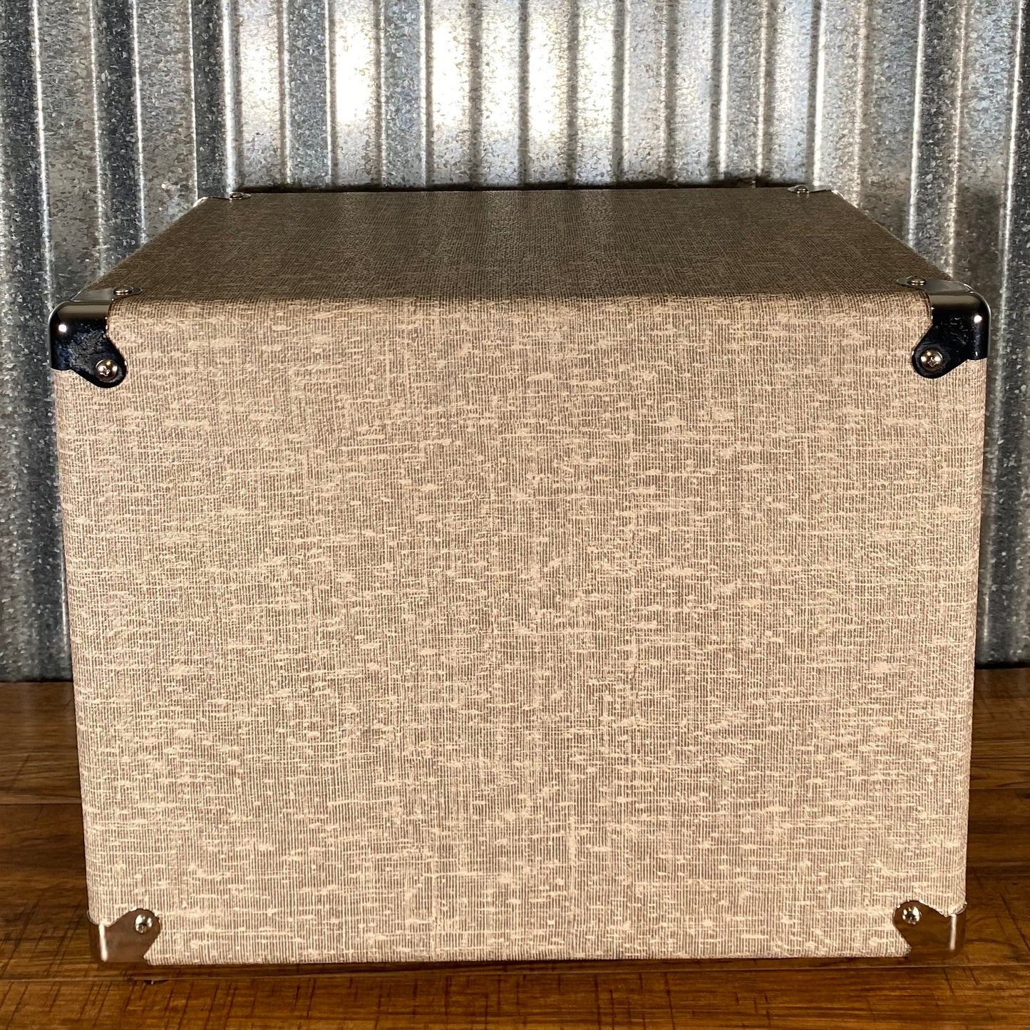 Aguilar SL1108F Super Lightweight 1x10" Bass Speaker Cabinet 8 Ohm Fawn B Stock