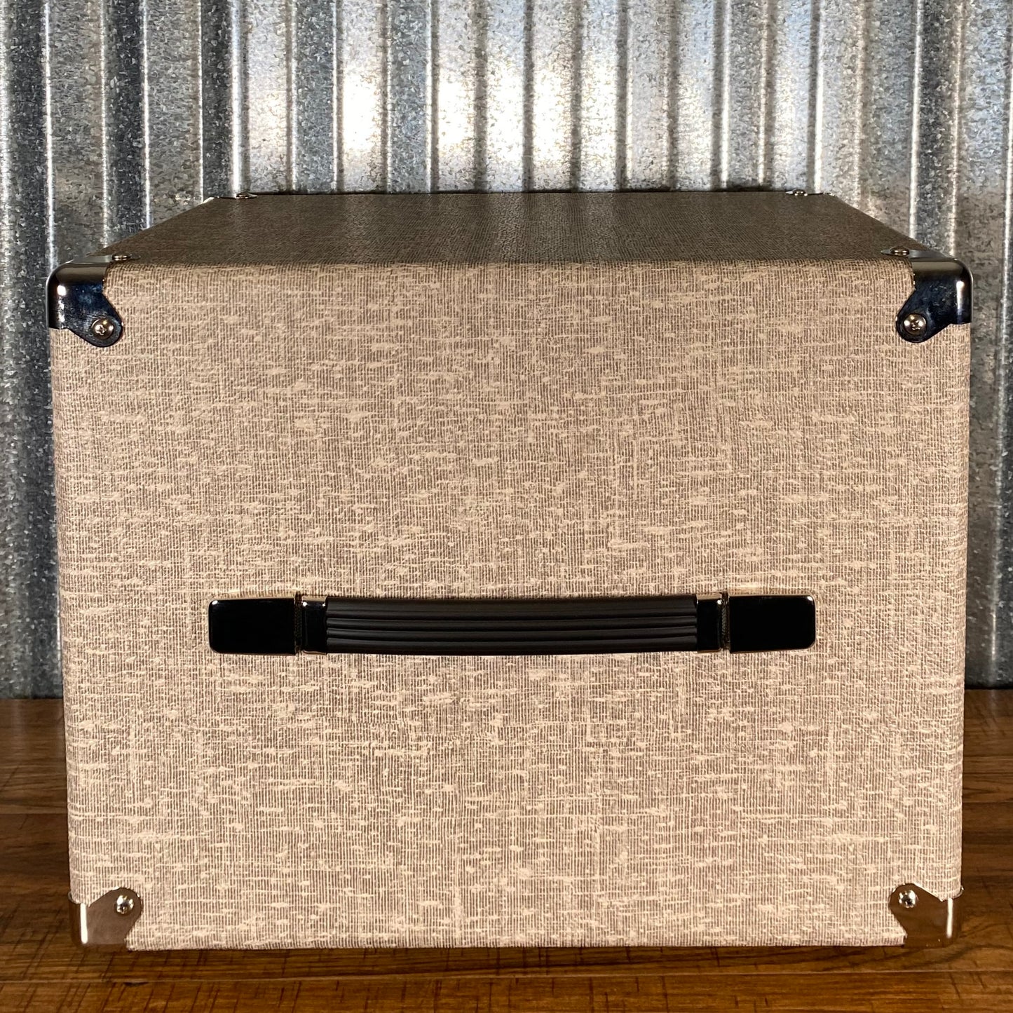 Aguilar SL1108F Super Lightweight 1x10" Bass Speaker Cabinet 8 Ohm Fawn B Stock