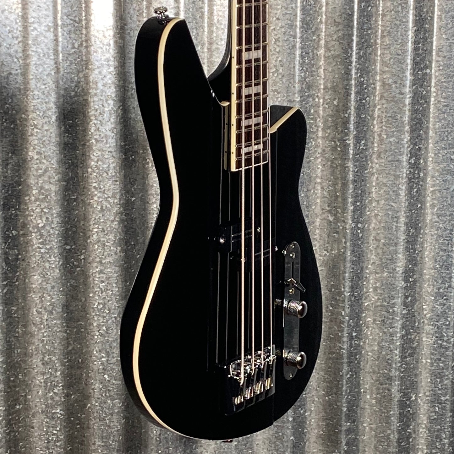 Reverend Sentinel Short Scale 4 String Single Pickup Midnight Black Bass #69332
