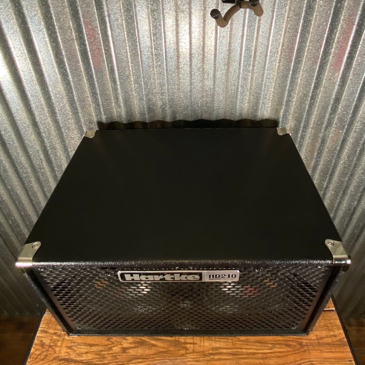 Hartke HD210 2x10" 500 Watt Bass Amp Speaker Cabinet Used