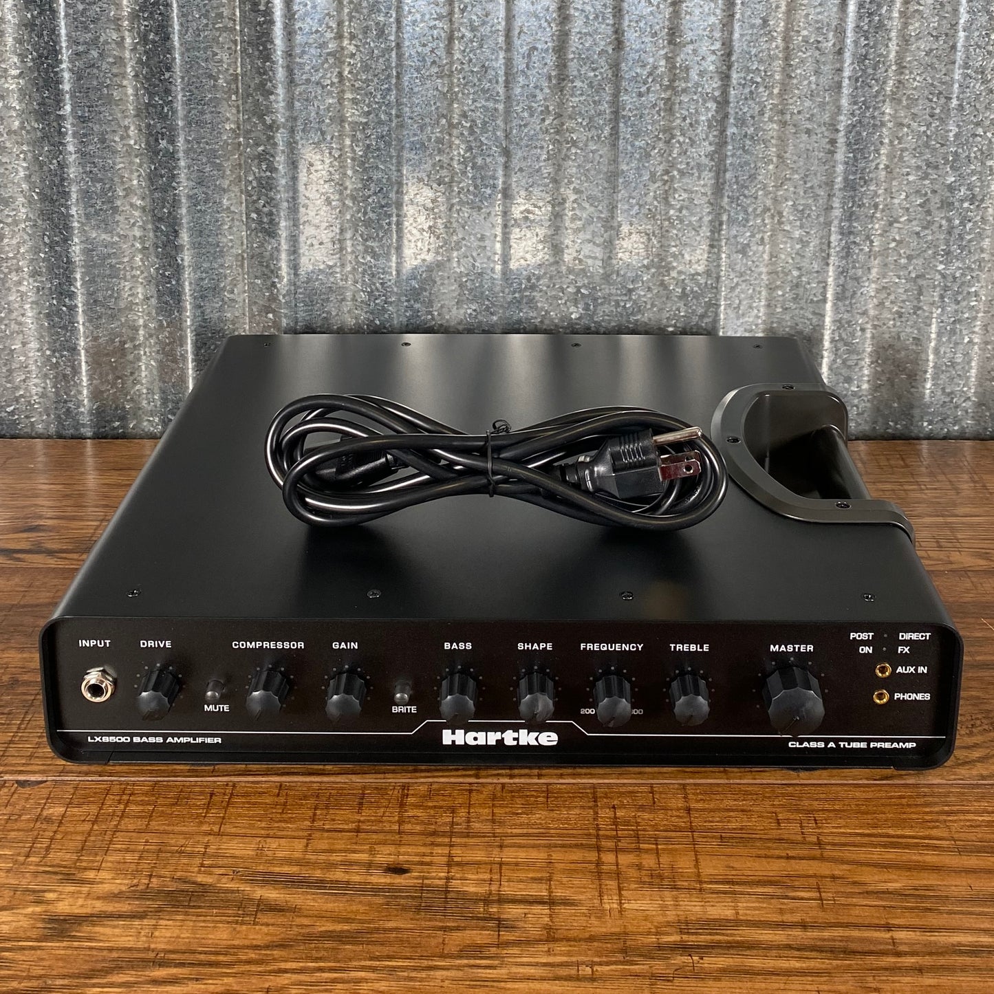 Hartke LX8500 800 Watt Light Weight Tube Preamp Bass Amplifier Head Used