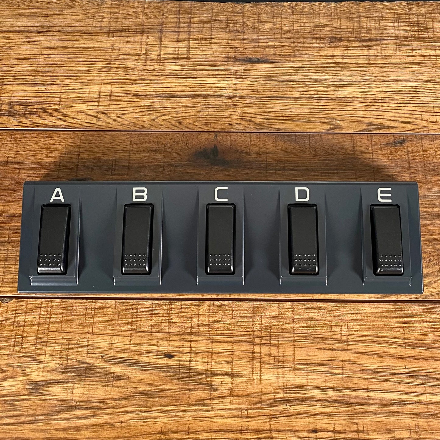 Korg EC5 5 Button Multi Function Keyboard External Controller Footswitch