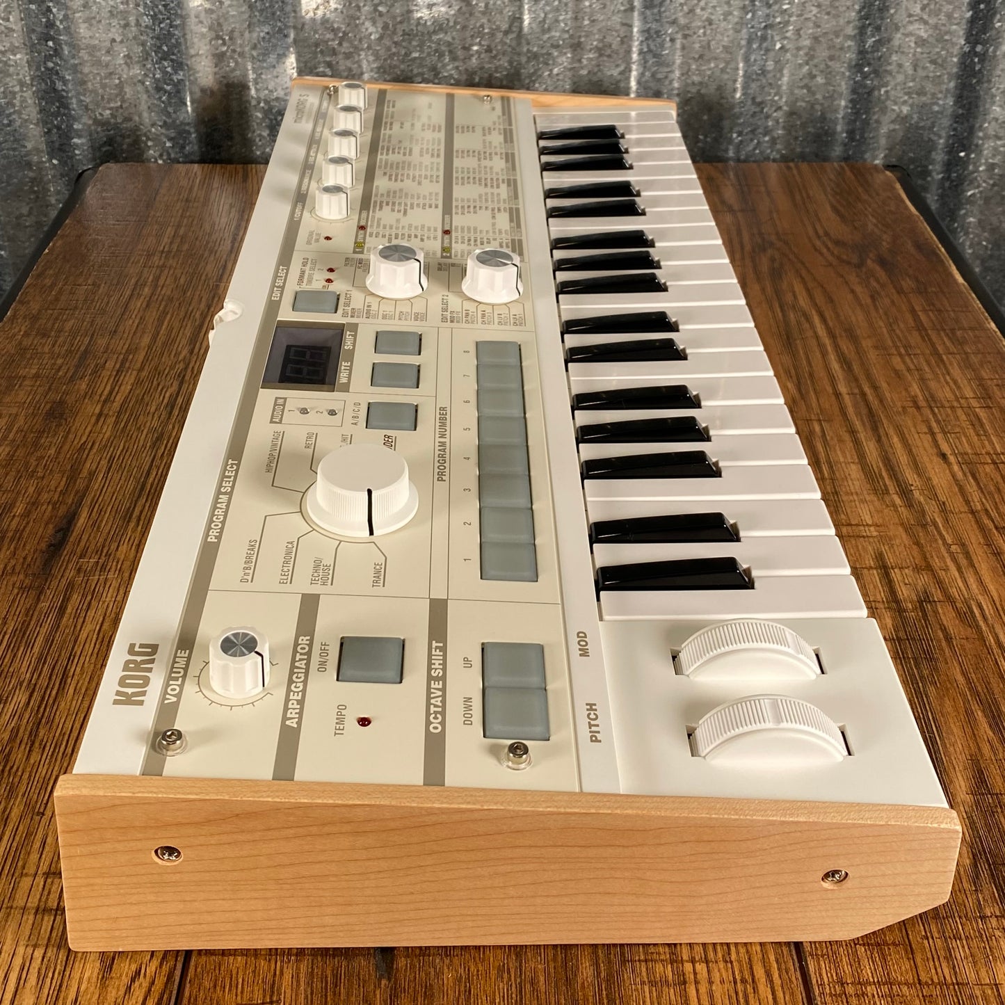 Korg MicroKORG S Synthesizer Vocoder with Speaker