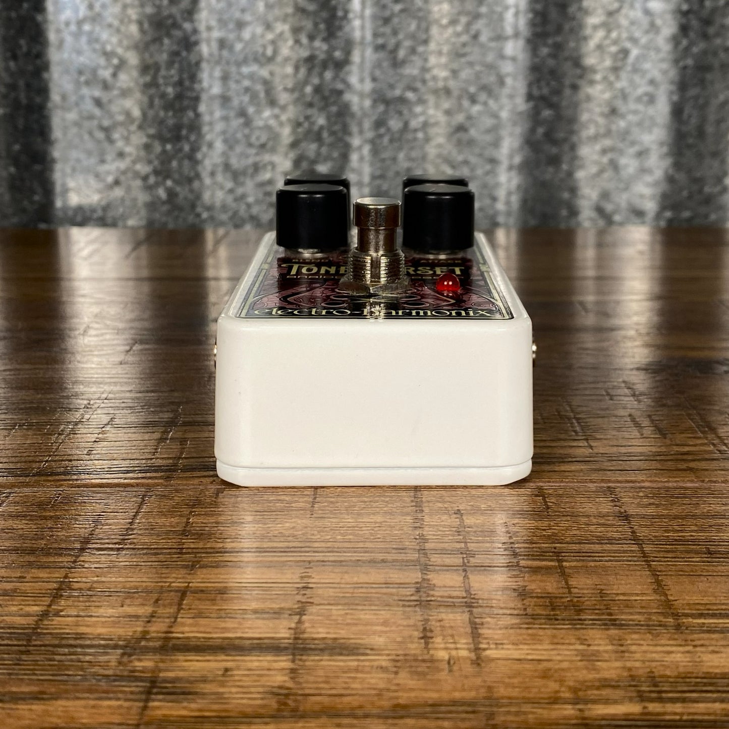 Electro-Harmonix EHX Tone Corset Analog Compressor Guitar Effect Pedal Demo