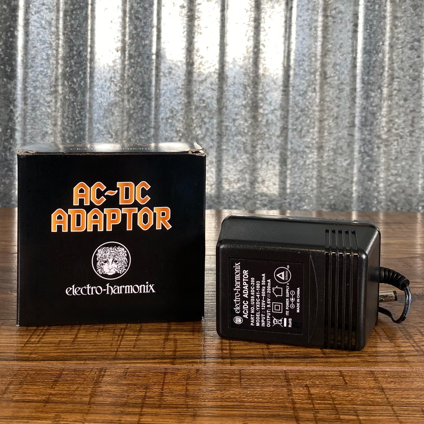 Electro-Harmonix EHX US9.6DC-200 9.6V / 200mA USA Power Adaptor