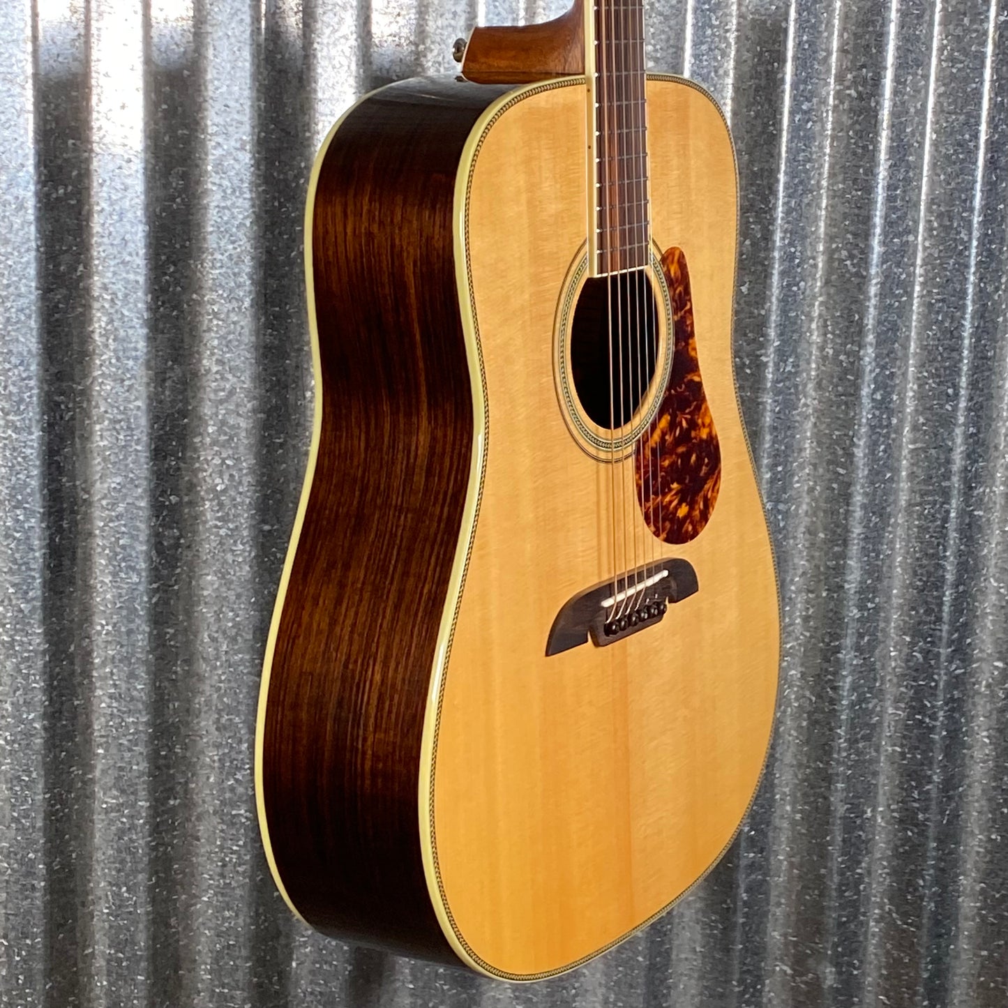 Alvarez MD70BG Masterworks Dreadnought Acoustic Guitar Natural & Bag #5683 Used