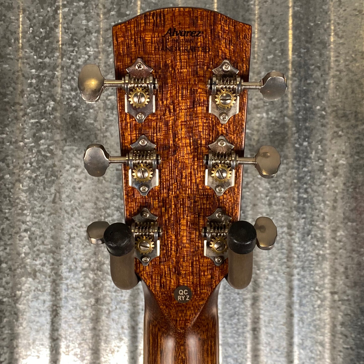 Alvarez MD70BG Masterworks Dreadnought Acoustic Guitar Natural & Bag #5683 Used