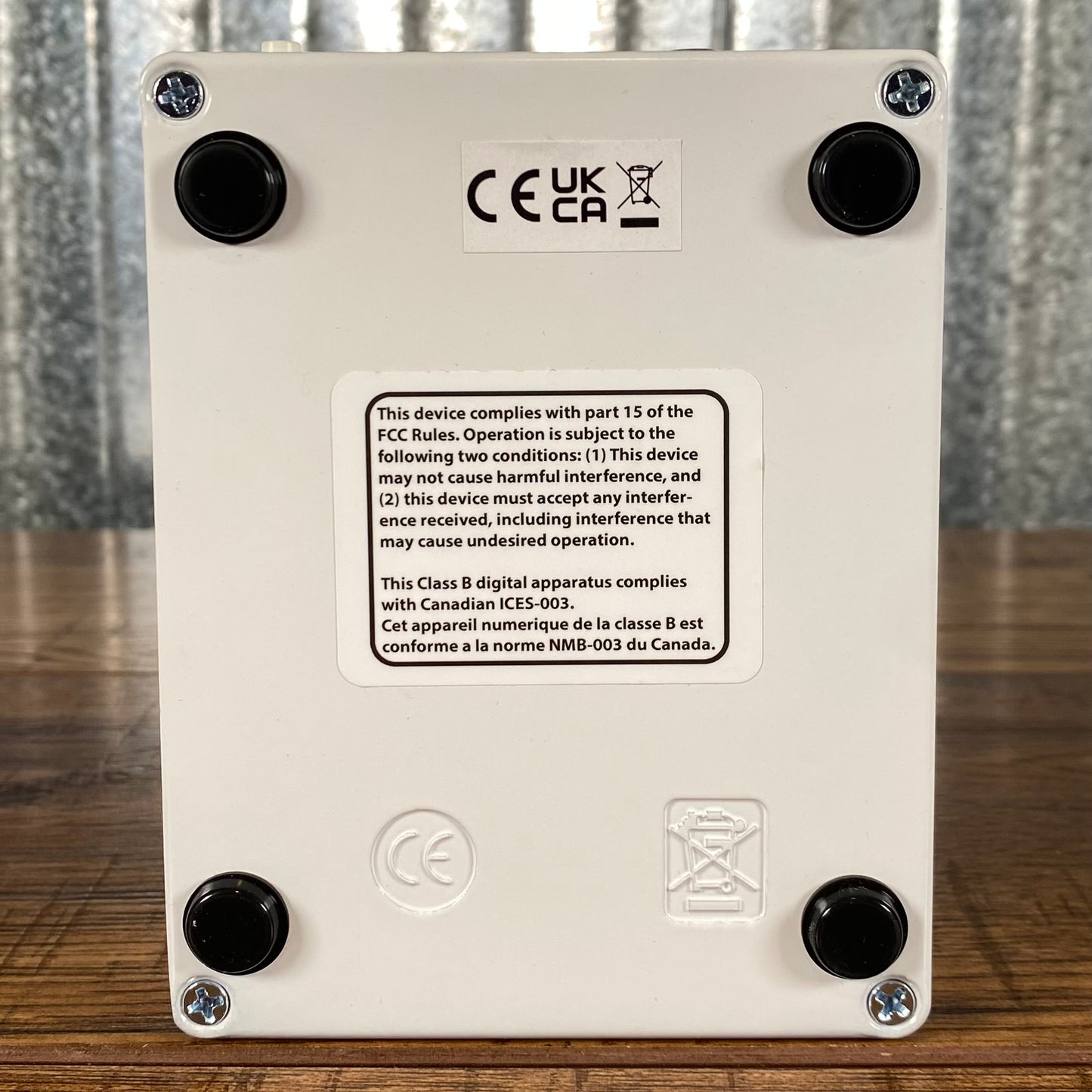 Electro-Harmonix Big Muff Pi Distortion Hardware Plugin Recording Interface Guitar Effect Pedal