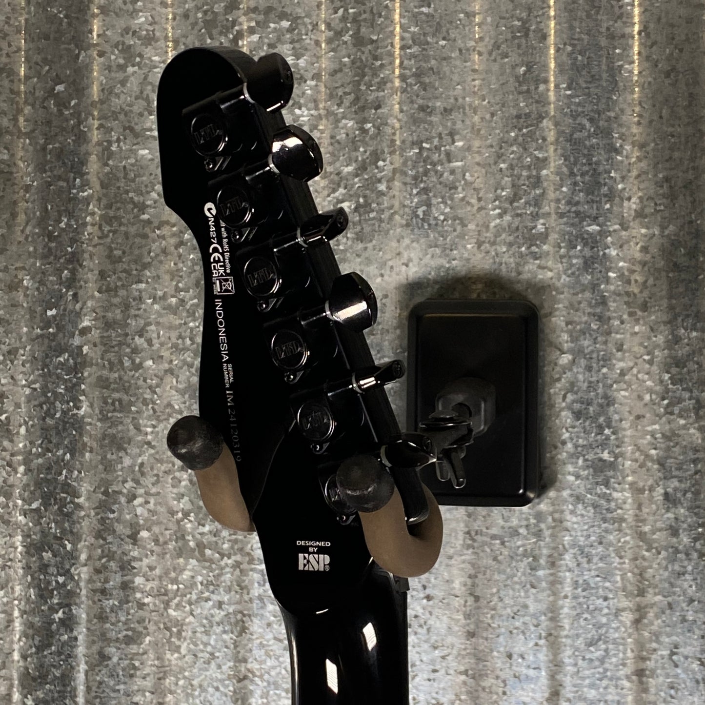 ESP LTD TE-200 Gloss Black Guitar LTE200BLK #0319 Used