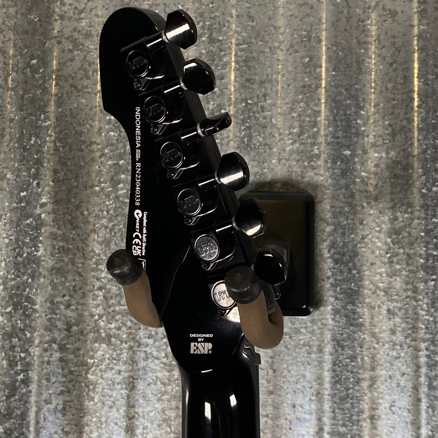 ESP LTD TE-200 Gloss Black Guitar LTE200BLK #0338 Used