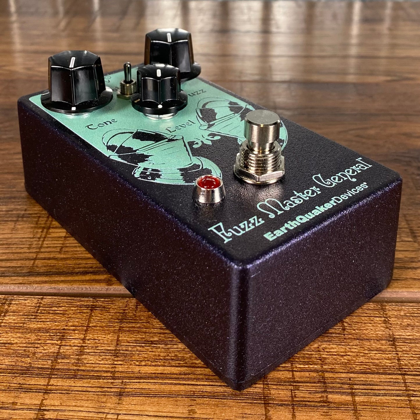 Earthquaker Devices EQD Fuzz Master General Legacy Reissue
Octave Fuzz Blaster Guitar Effect Pedal