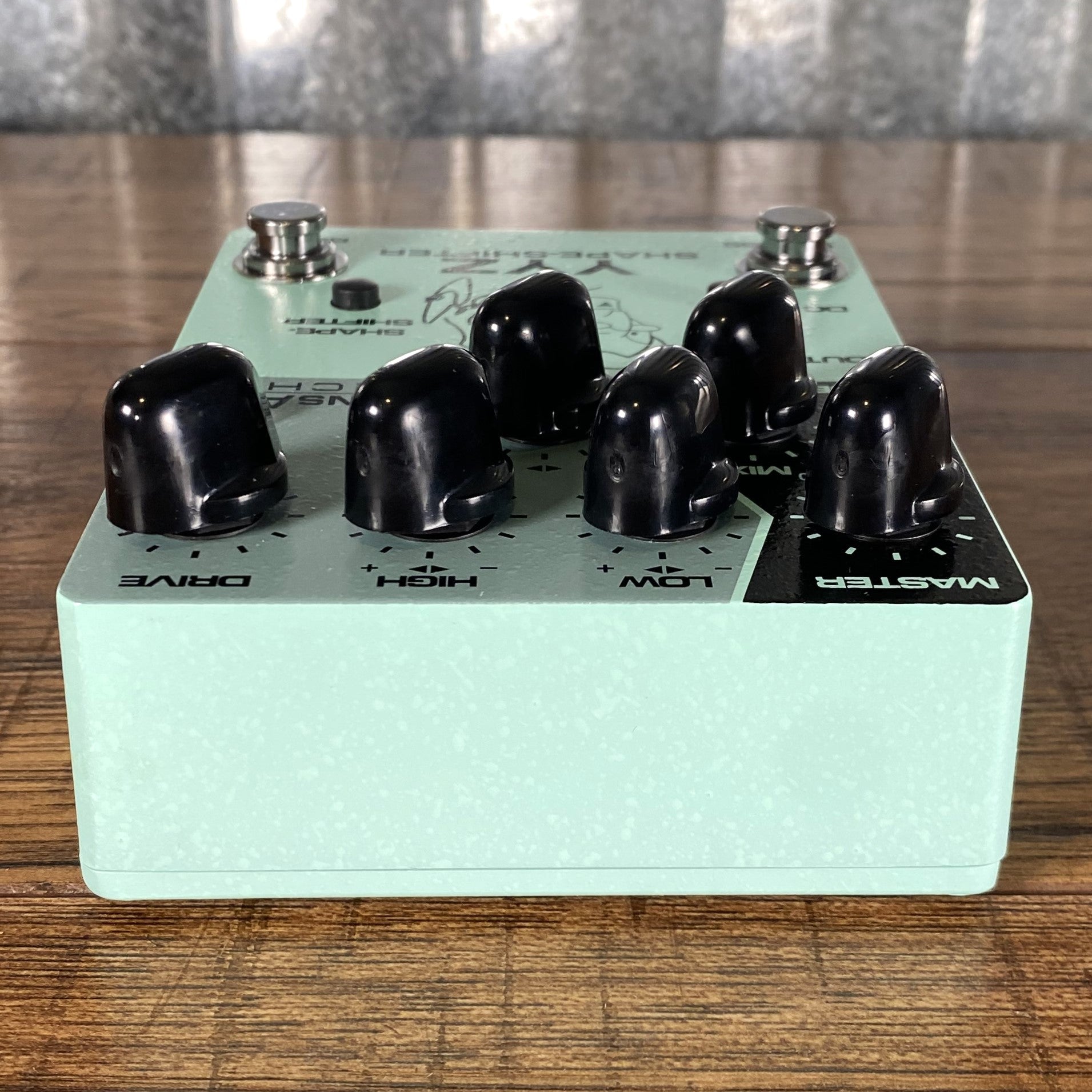 geddy lee yyz pedal Tech 21 NYC SansAmp Geddy Lee YYZ Shape Shifter Preamp Bass Effect Ped – Specialty Traders