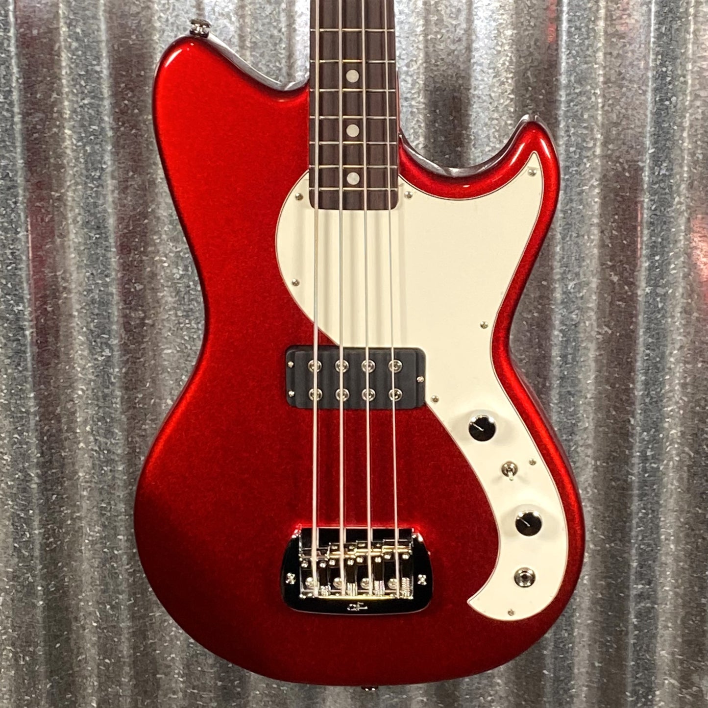 G&L USA Fallout 4 String Short Scale Bass Candy Apple Red & Bag #6026