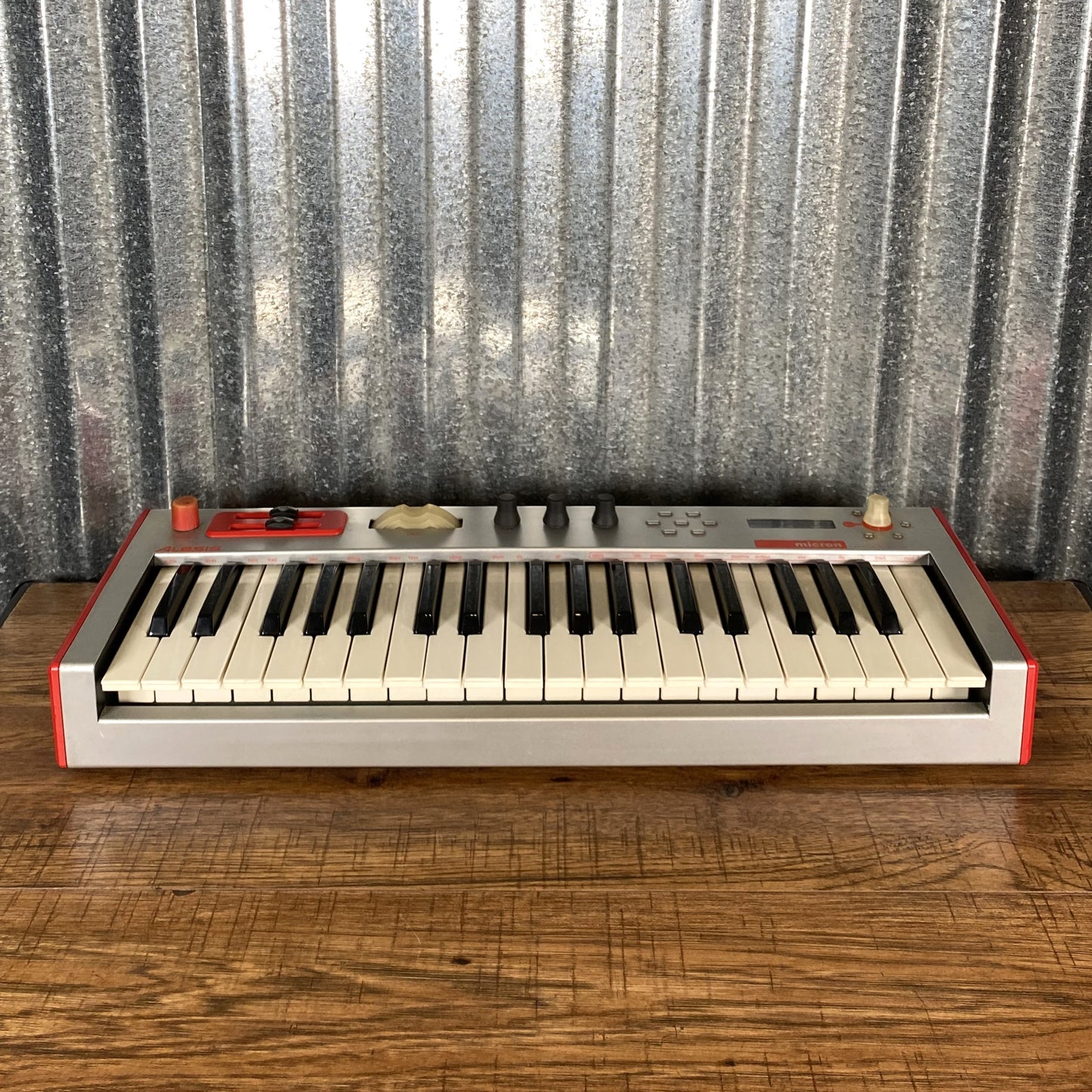 Alesis Micron Analog Modeling 37 Key Synthesizer Red Used