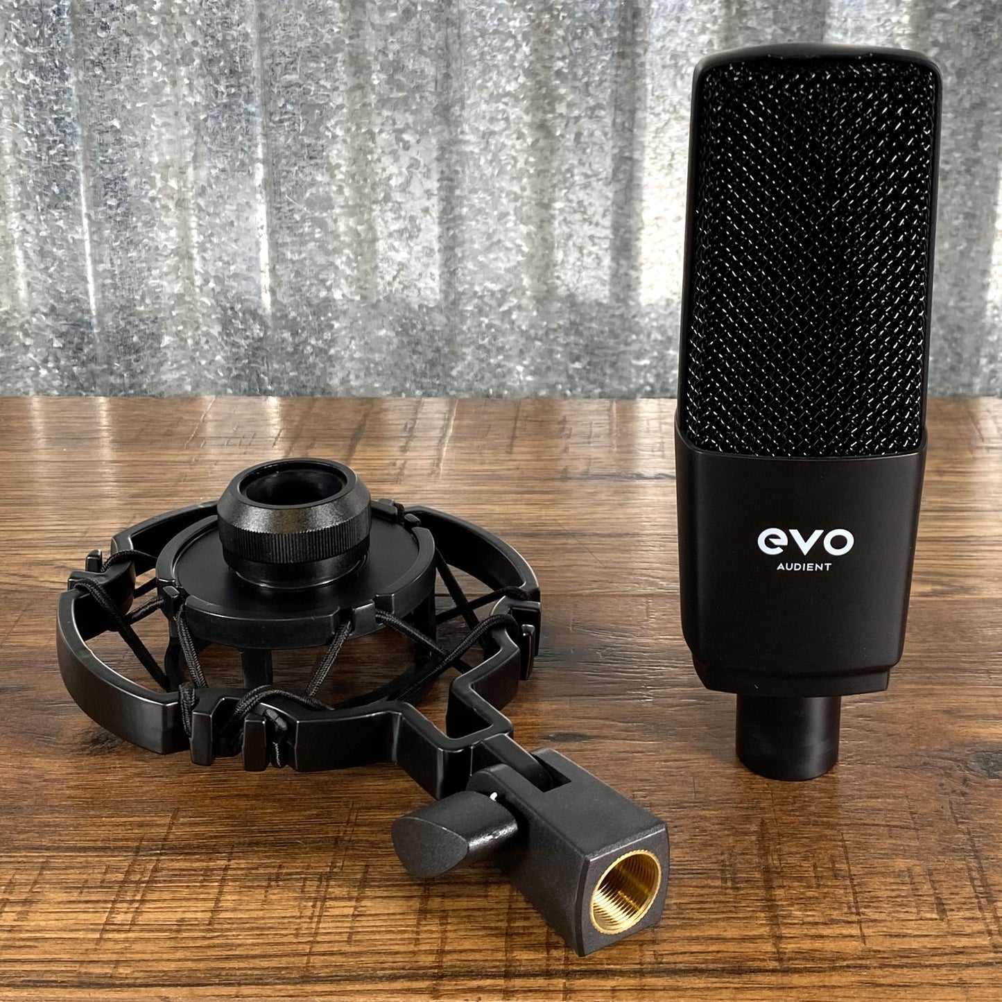 Audient EVOAUDIENT EVO Start Recording Bundle Interface, Microphone, Headphones