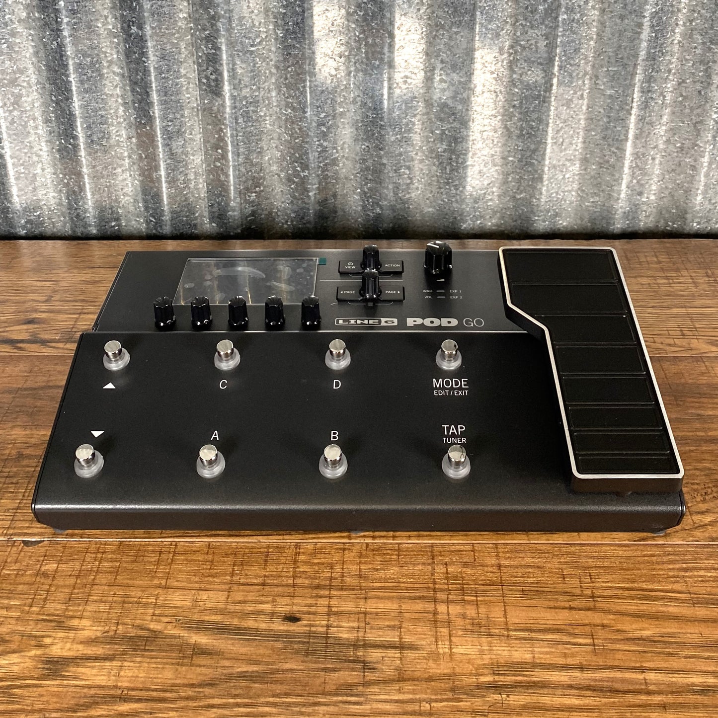 Line 6 Pod Go Multi-Effect Guitar Bass Effect Pedal Used