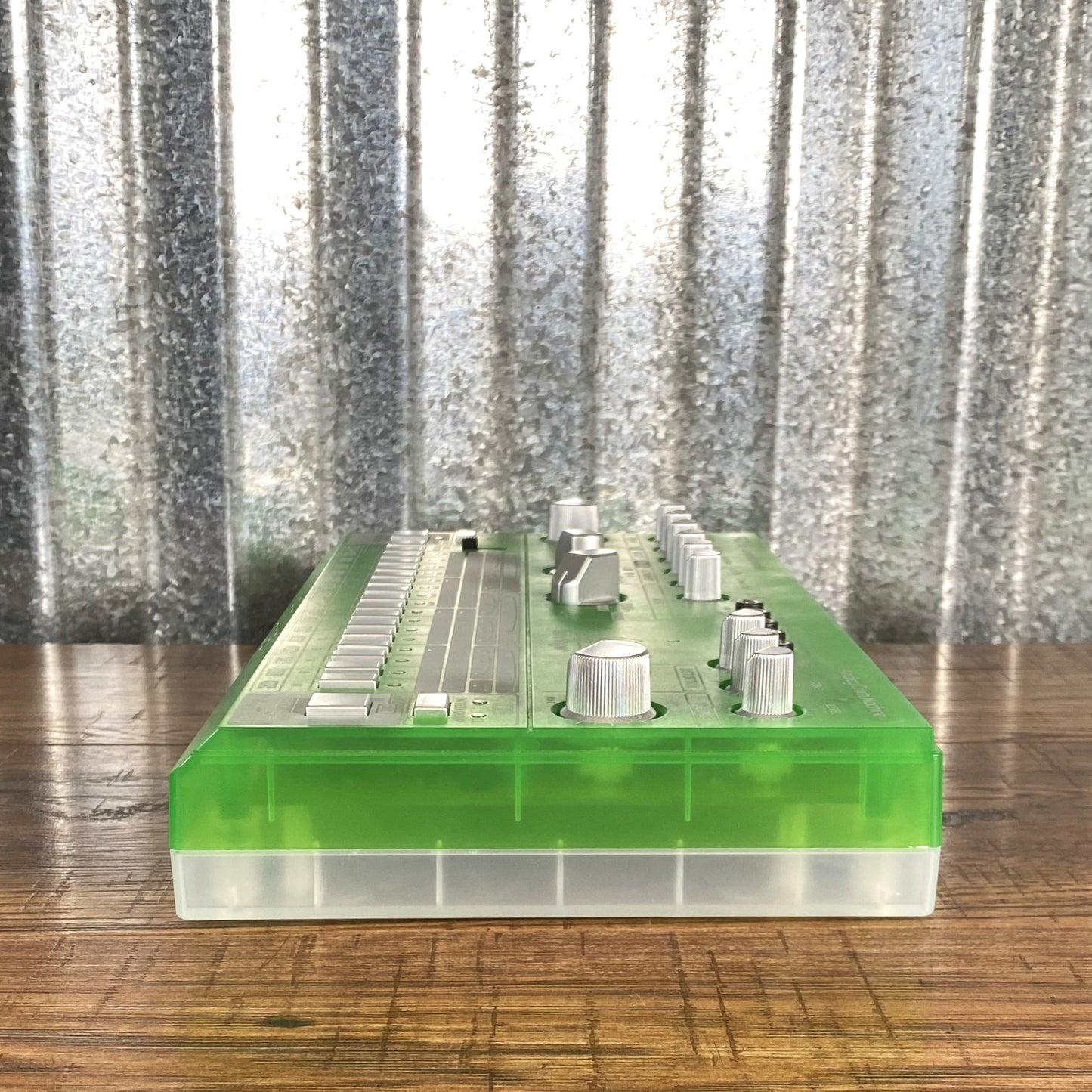 Behringer RD-6 Analog Drum Machine Sequencer Transparent Lime Used