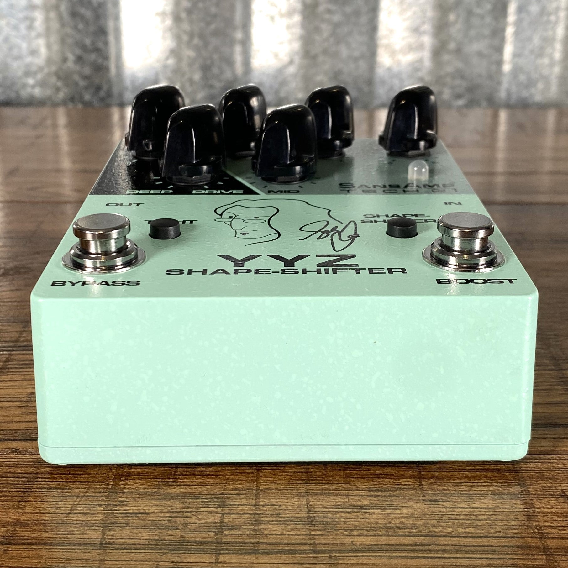 geddy lee yyz pedal Tech 21 NYC SansAmp Geddy Lee YYZ Shape Shifter Preamp Bass Effect Ped – Specialty Traders