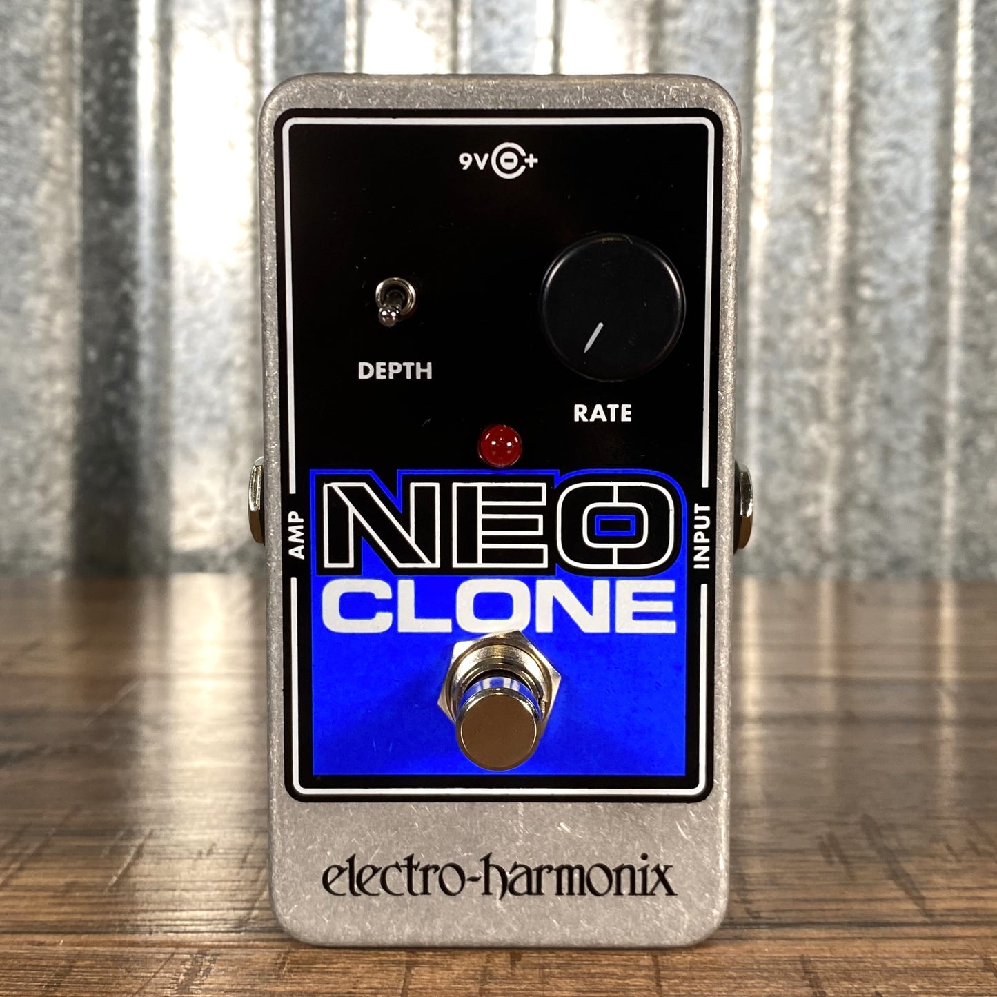 Electro-Harmonix EHX Neo Clone Analog Chorus Guitar Effect Pedal