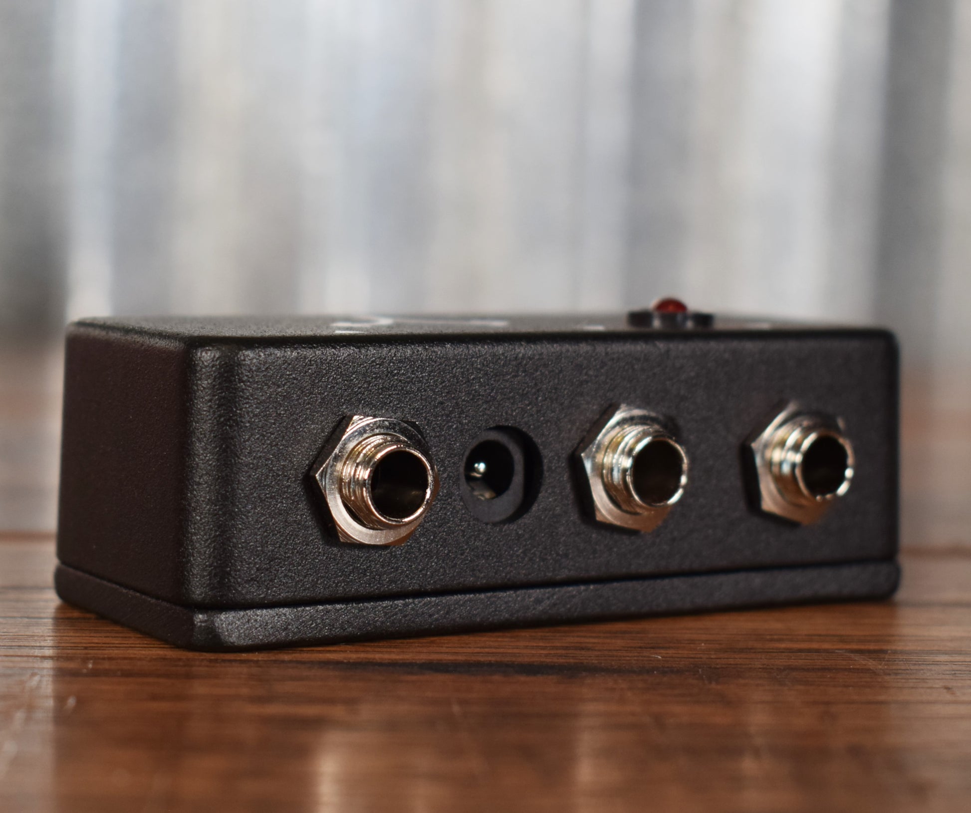 jhs pedals buffered splitter JHS Pedals Buffered Splitter Guitar Effect Pedal – Specialty Traders