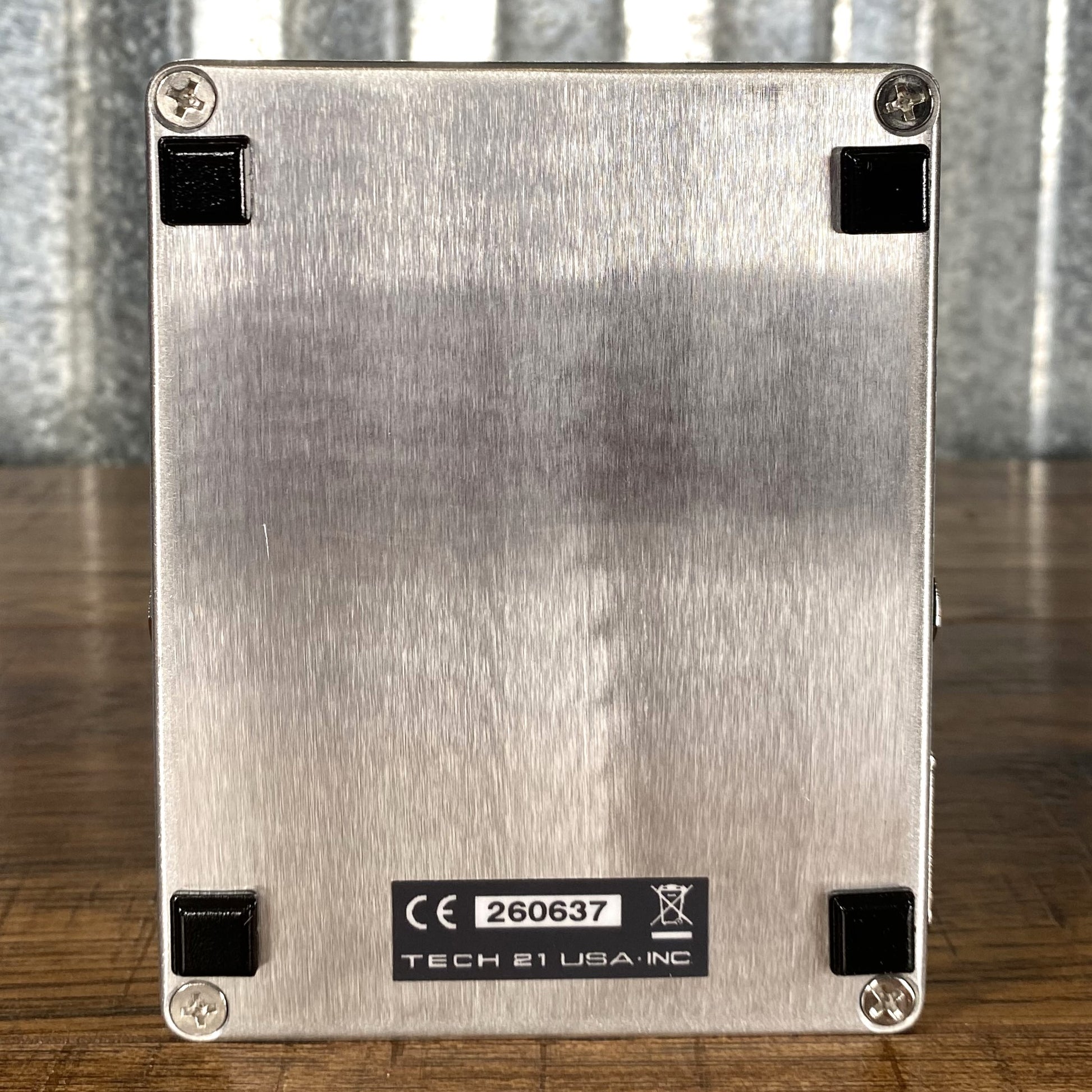 frank bello pedal Tech 21 NYC SansAmp Frank Bello Street Driver 48 Overdrive Preamp Bass – Specialty Traders