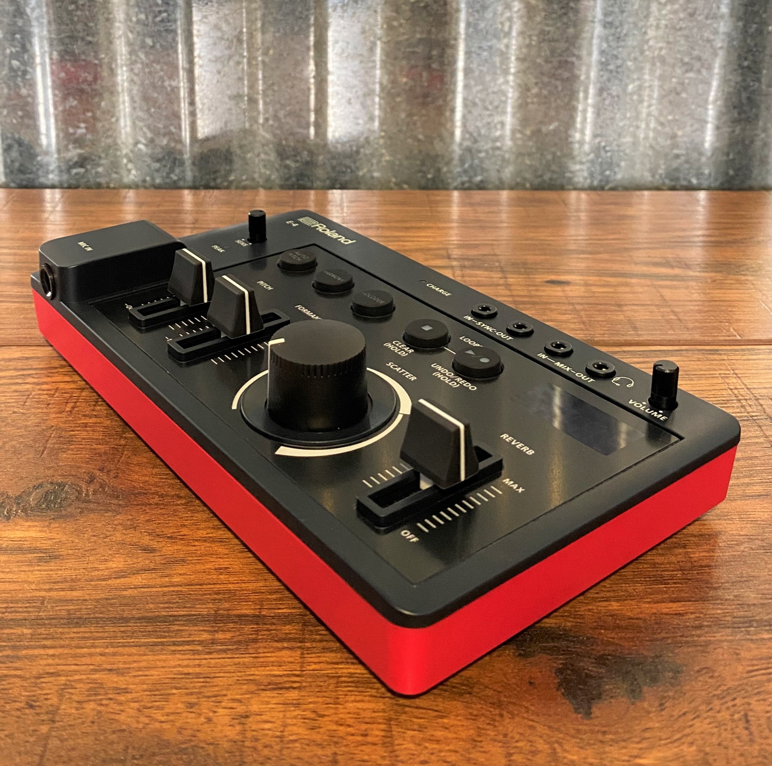 Roland E-4 AIRA Compact Voice Tweaker Vocal Looper Harmonizer