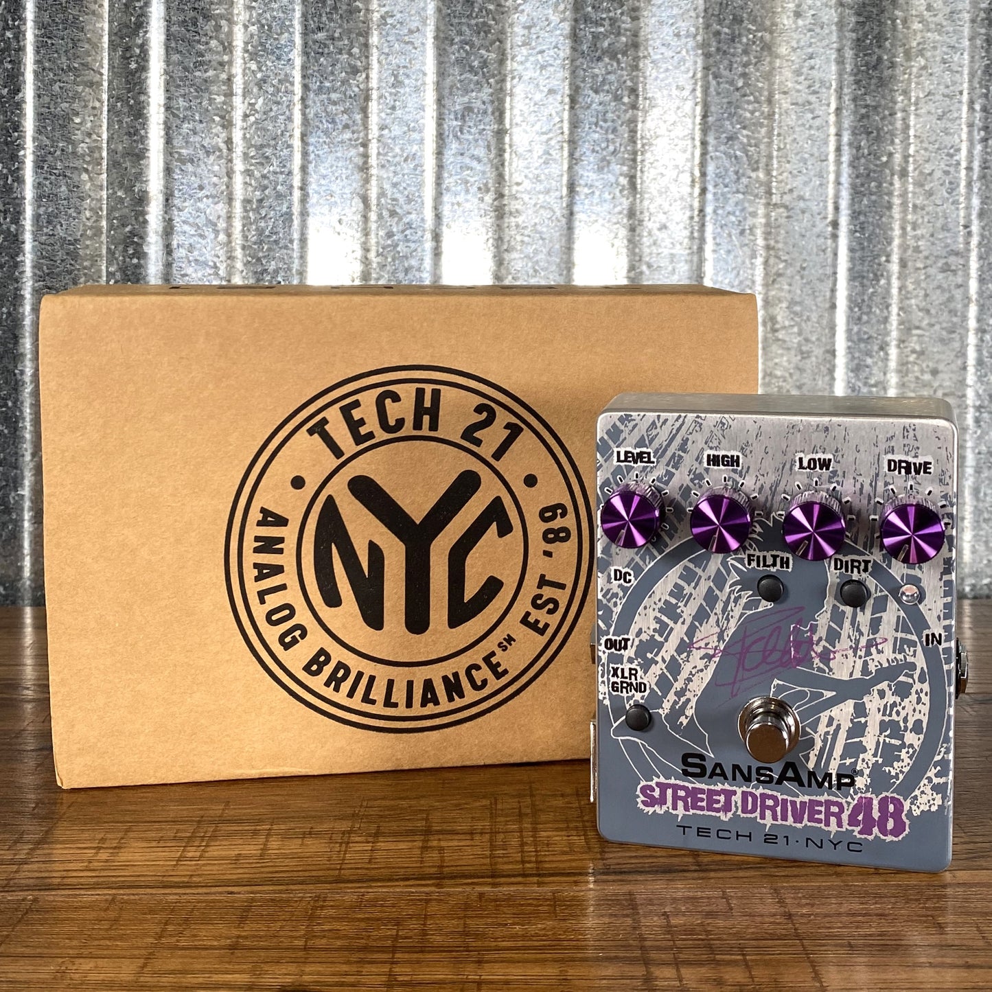 frank bello pedal Tech 21 NYC SansAmp Frank Bello Street Driver 48 Overdrive Preamp Bass Effect Pedal FB48