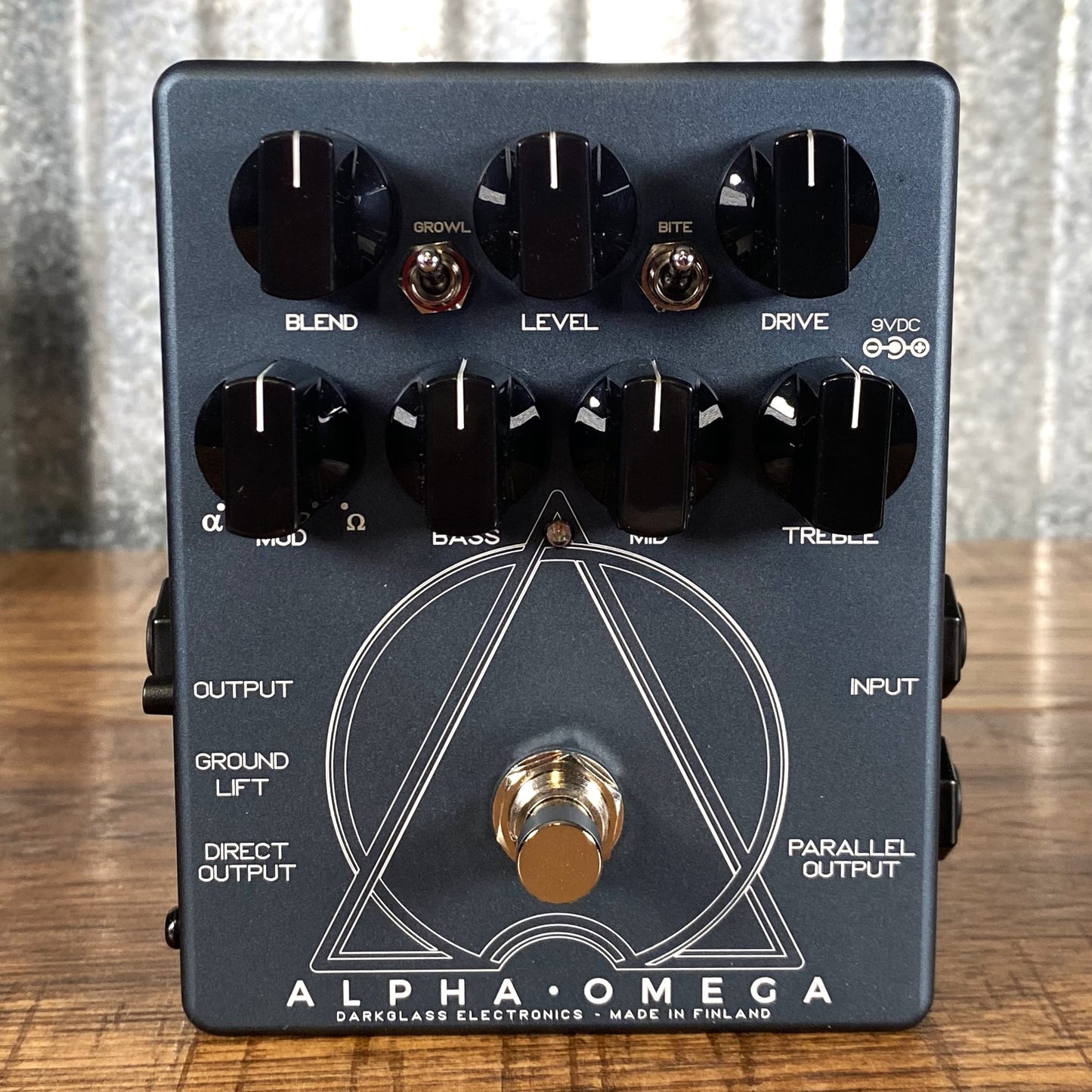 Darkglass Alpha Omega Preamp Distortion Bass Effect Pedal