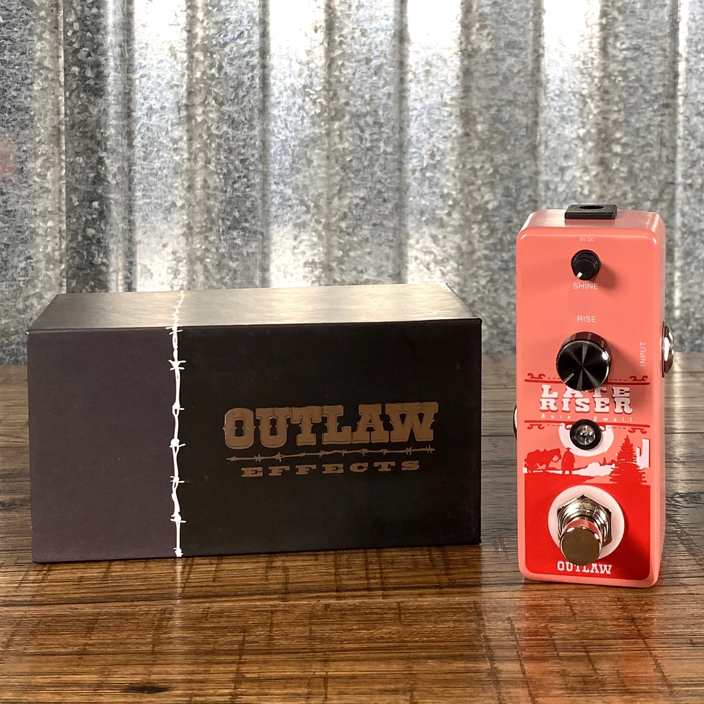 swell guitar pedal Outlaw Effects Late Riser Auto Volume Swell Guitar Effect Pedal – Specialty Traders