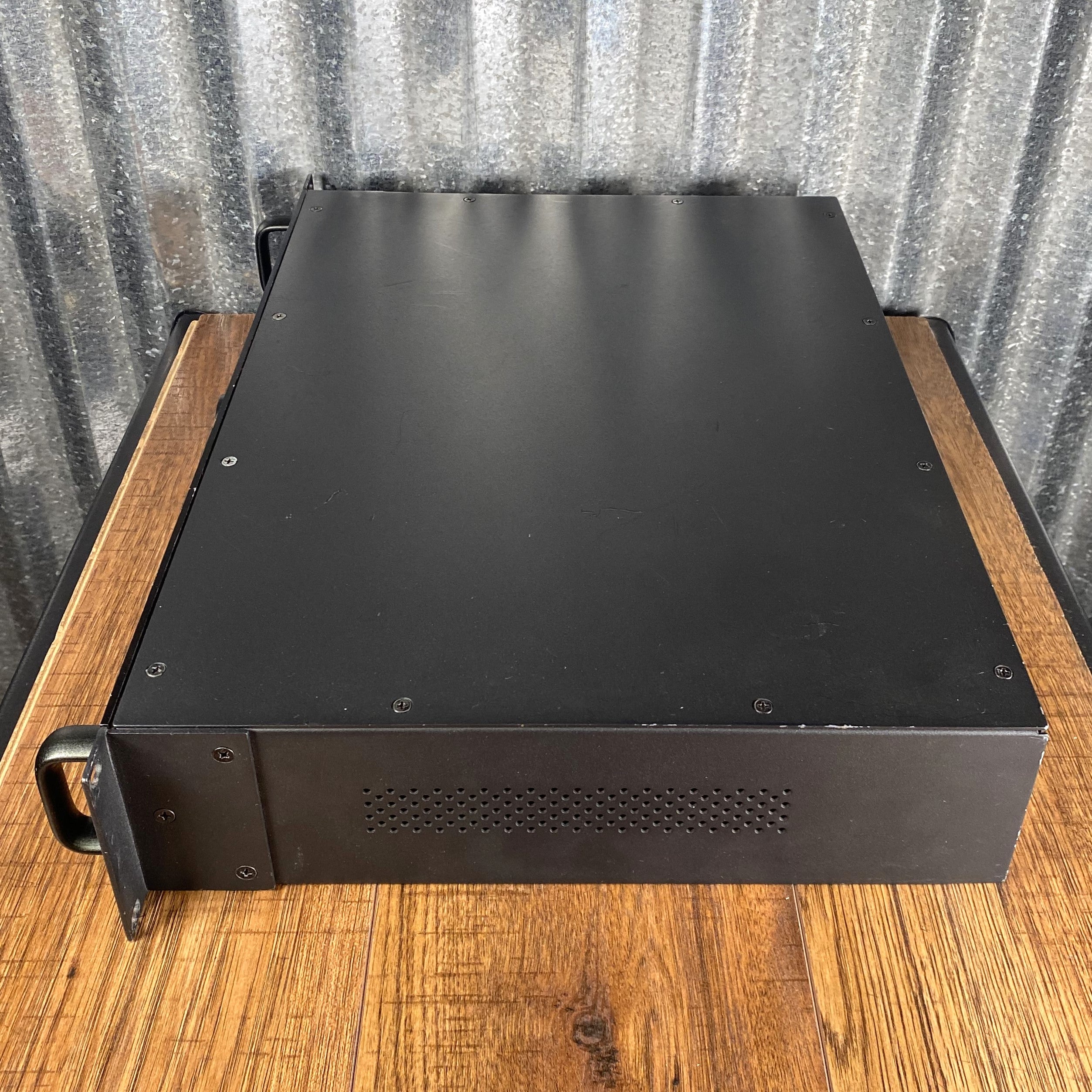 Fractal Audio Systems Axe-FX II XL Preamp Effects Processor Fractal Audio Systems Axe-FX II XL Preamp Effects Processor