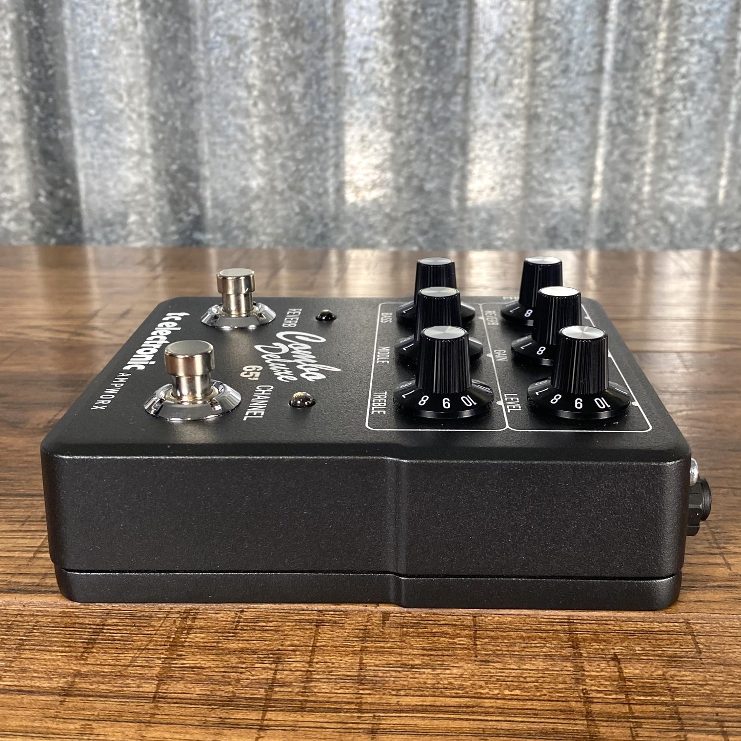 TC Electronic Ampworks Deluxe 65' Blackface Two Channel Preamp Guitar Effect Pedal Used