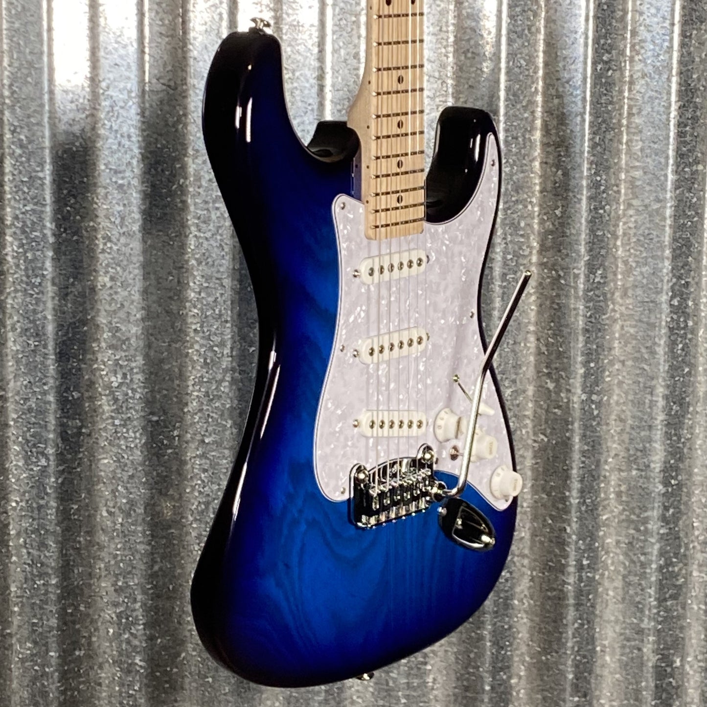 G&L USA Fullerton Deluxe S-500 Blueburst Guitar & Bag S500 #8192