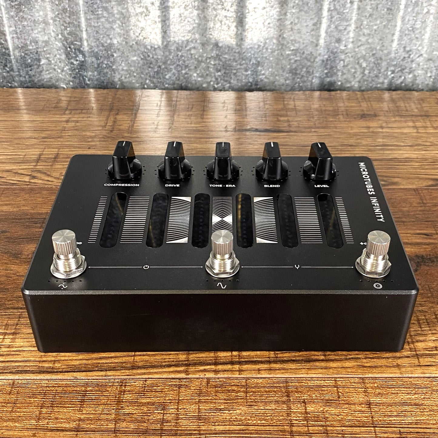 Darkglass Microtubes Infinity Distortion Compressor Bass Effect Pedal