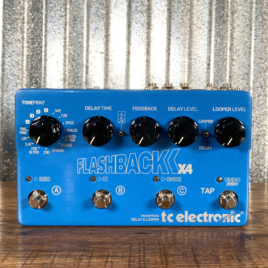 TC Electronic Flashback X4 Delay Looper Guitar Bass Effect Pedal Used