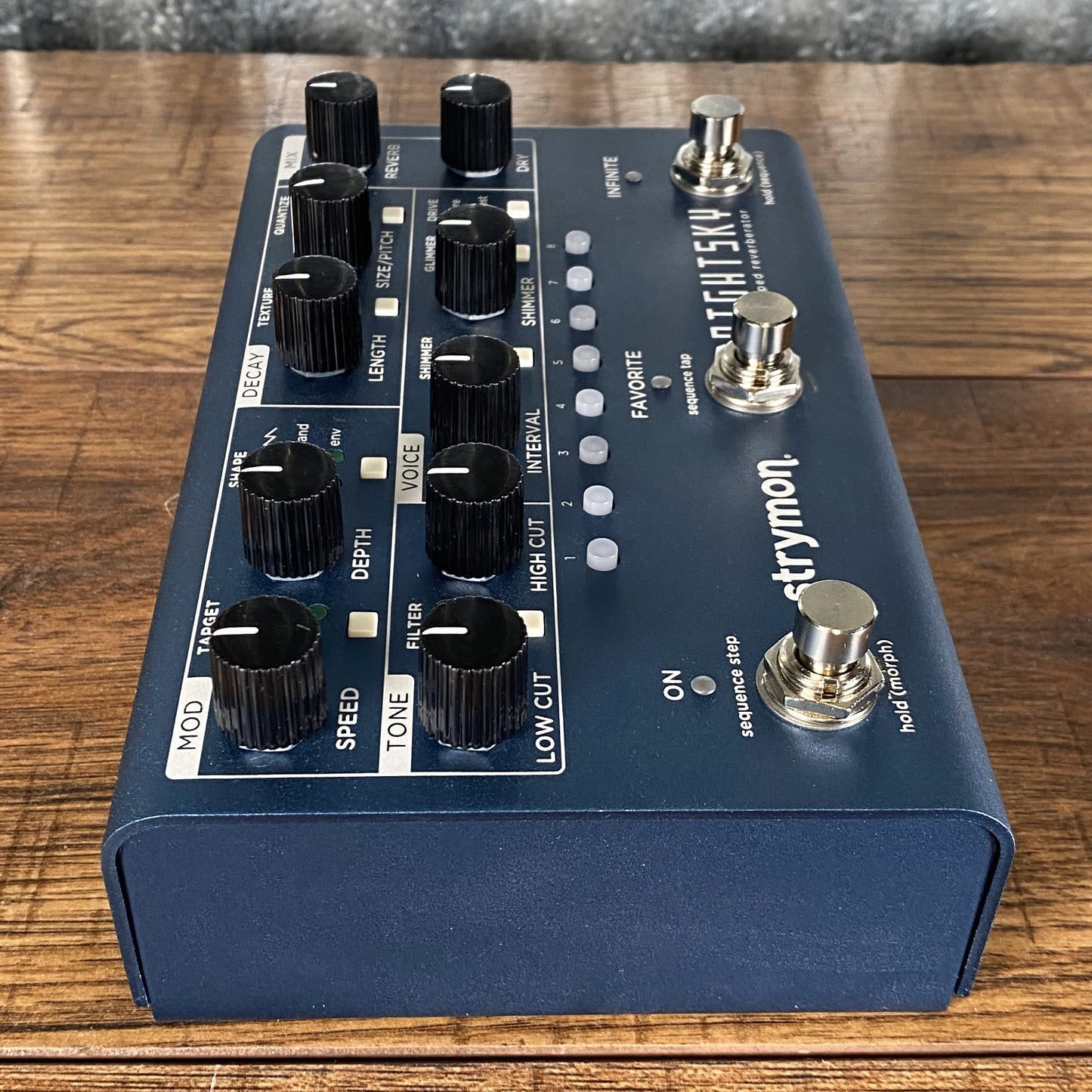 Strymon NightSky Reverb Guitar Effect Pedal Demo