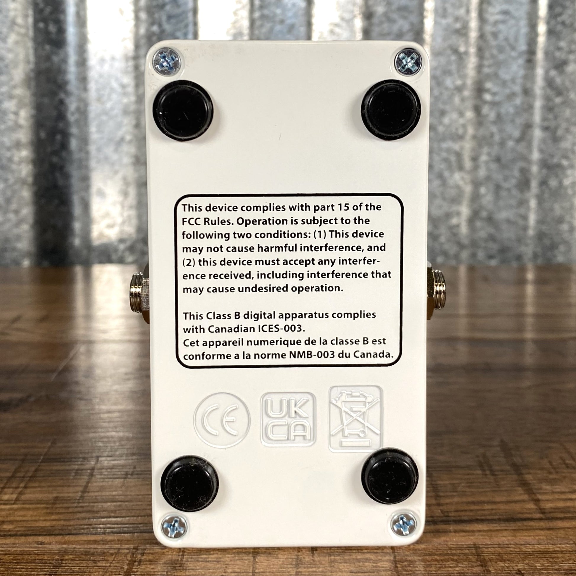 electro harmonix octavix pedal Electro-Harmonix EHX Octavix Octave Up Fuzz Guitar Effect Pedal – Specialty Traders