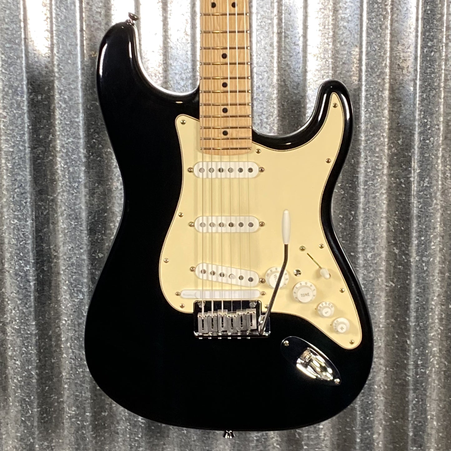 Fender USA Roland G-5 VG Strat COSM Modeling Stratocaster Black Guitar & Bag #7458 Used