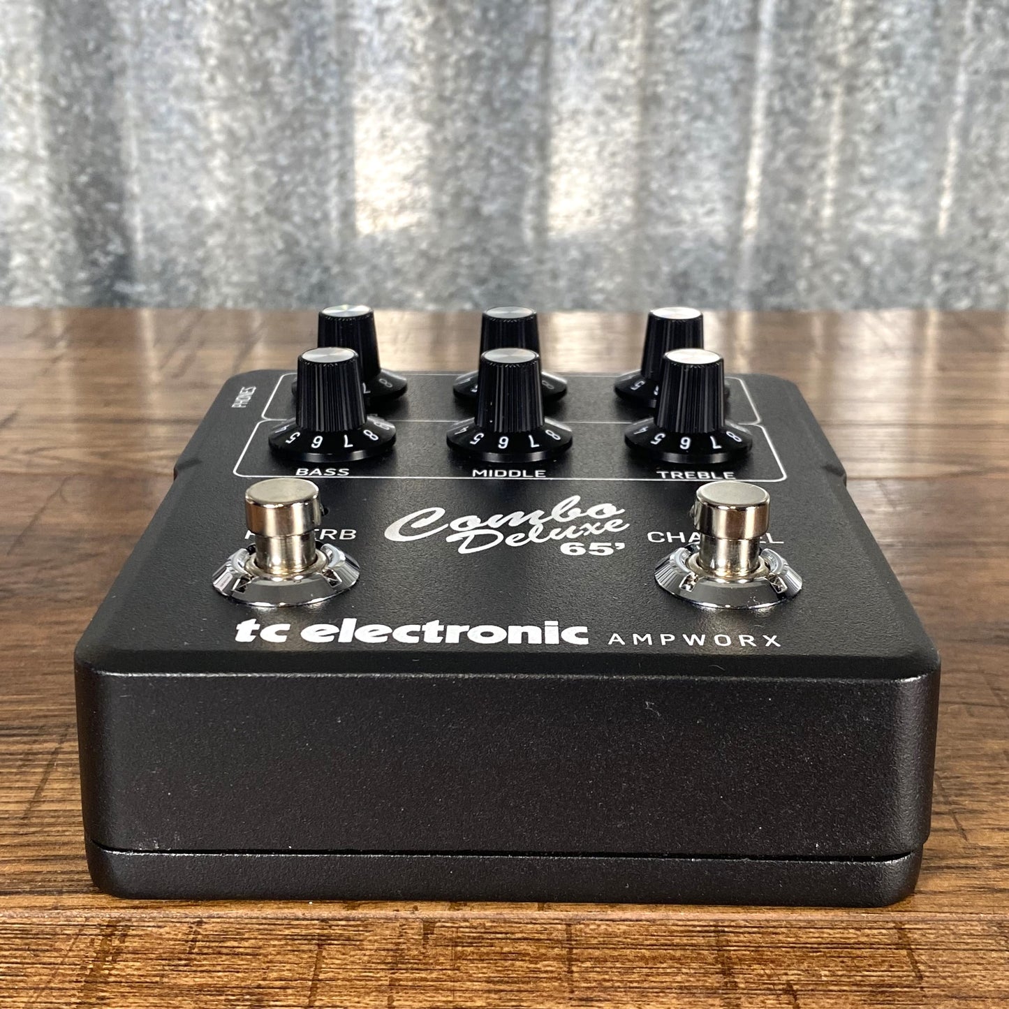 TC Electronic Ampworks Deluxe 65' Blackface Two Channel Preamp Guitar Effect Pedal Used
