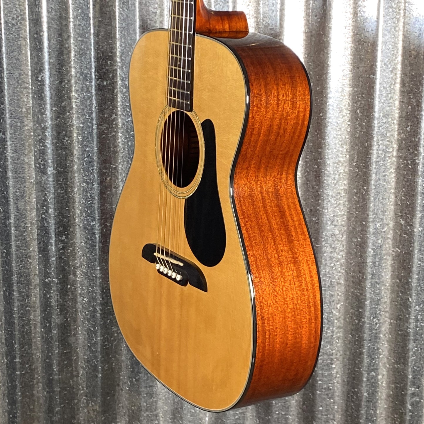 Alvarez RF8 Spruce Top Acoustic Guitar & Case #0176 Used