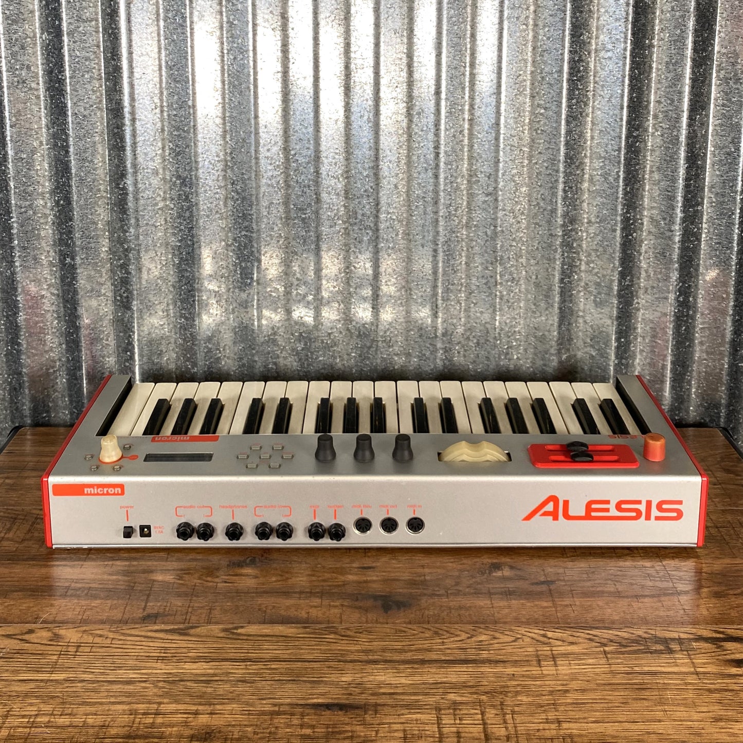 Alesis Micron Analog Modeling 37 Key Synthesizer Red Used