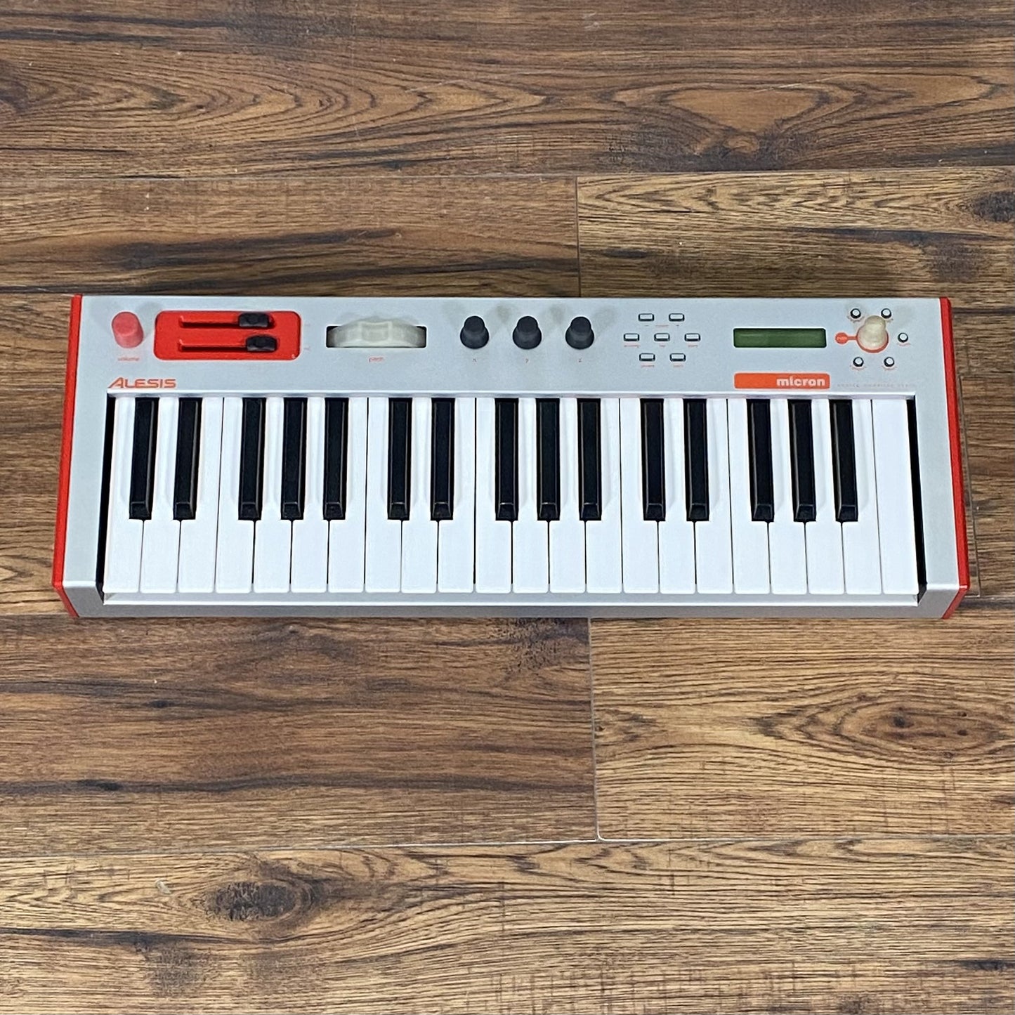 Alesis Micron Analog Modeling 37 Key Synthesizer Red Used
