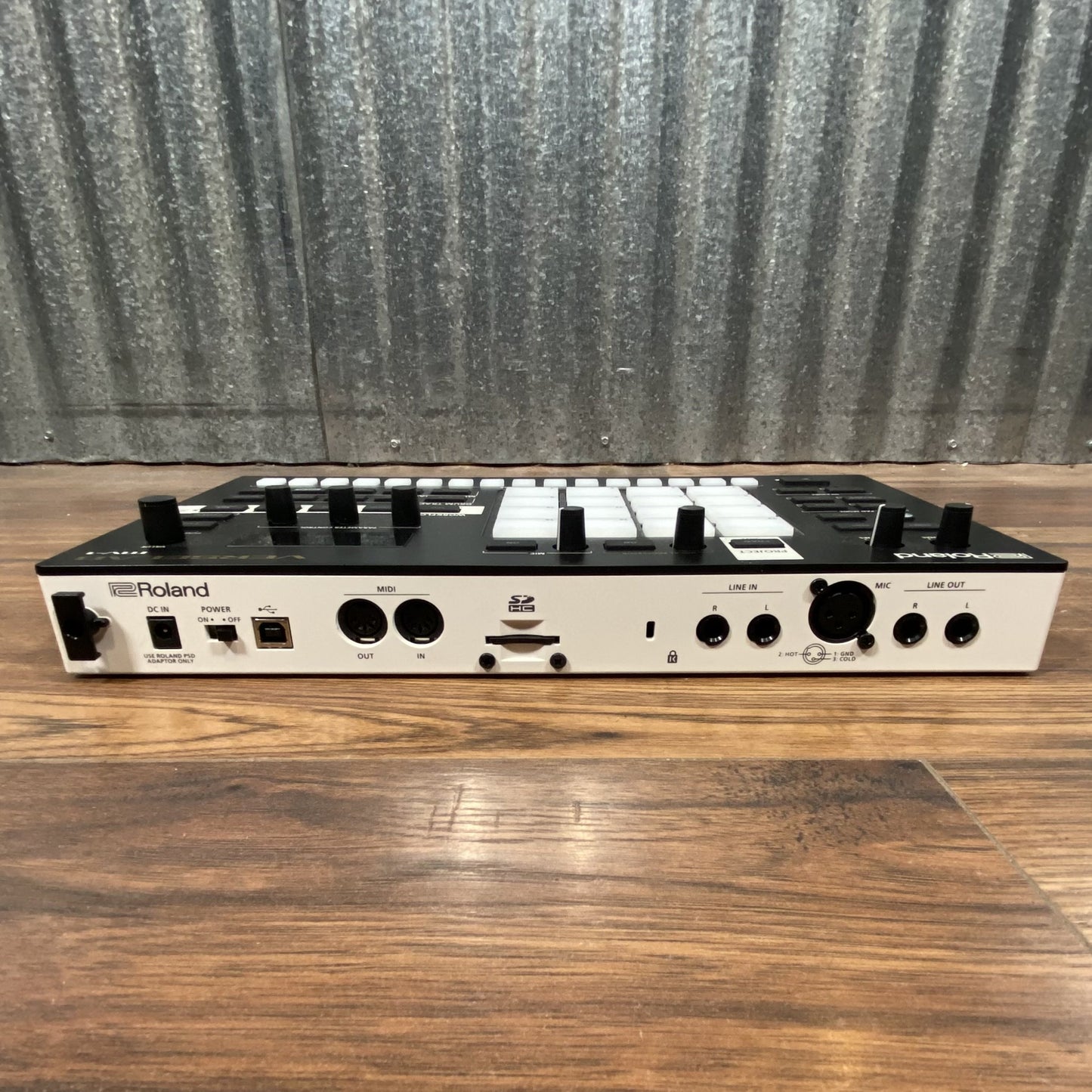 Roland Verselab MV-1 Music Creation Workstation Used