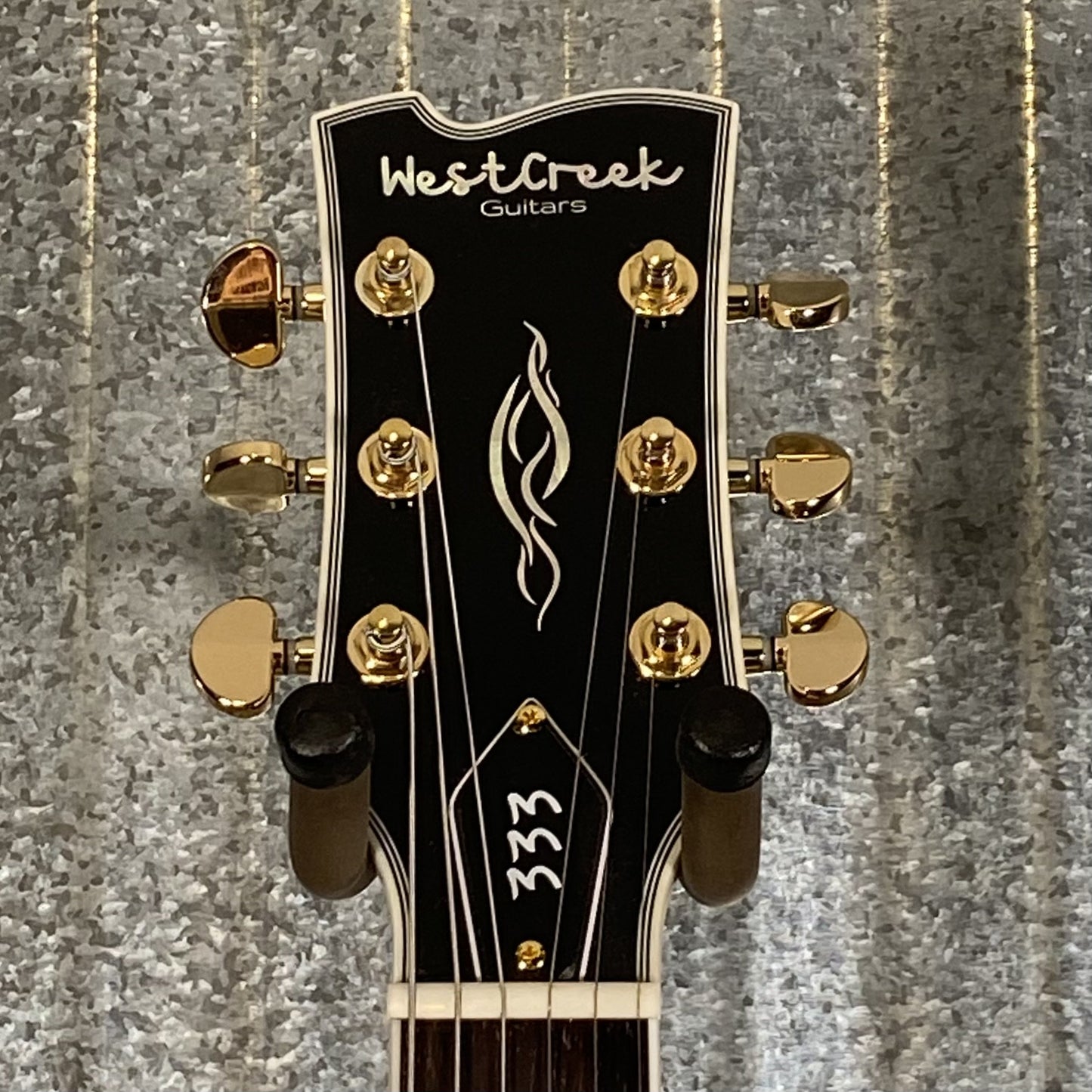 Westcreek Guitars 333 Semi Hollow Body Double Cutaway White #0056 Used