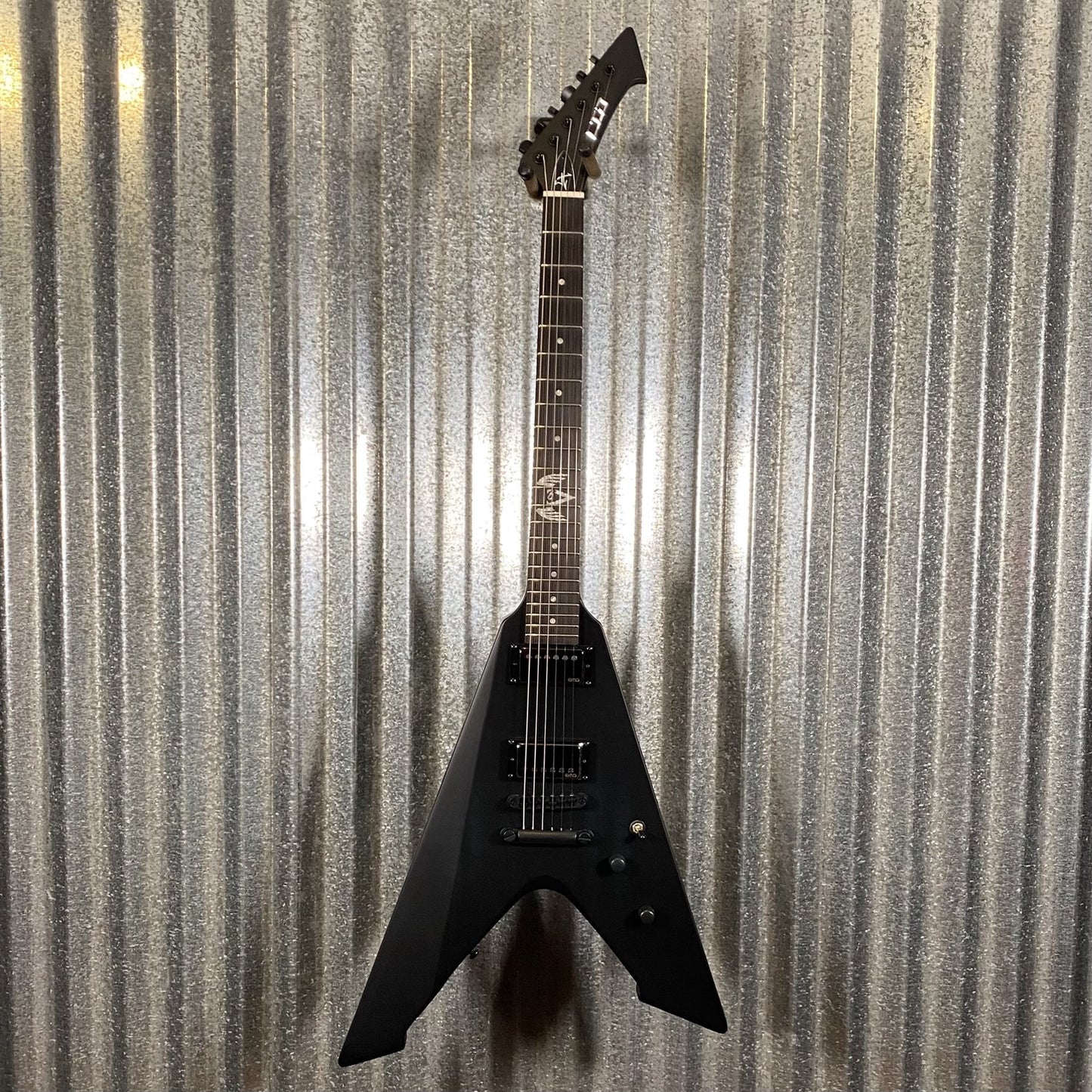 ESP LTD Vulture Jame Hetfield Black Satin Guitar & Case VULTUREBLKS #0779 Used