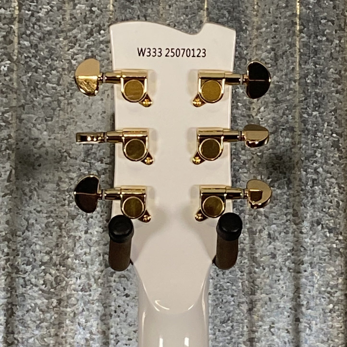 Westcreek Guitars 333 Semi Hollow Body Double Cutaway White #0123 Used