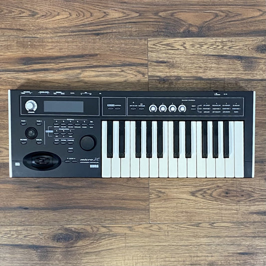 Korg microX 25-Key Synthesizer USB MIDI Controller & Case Used